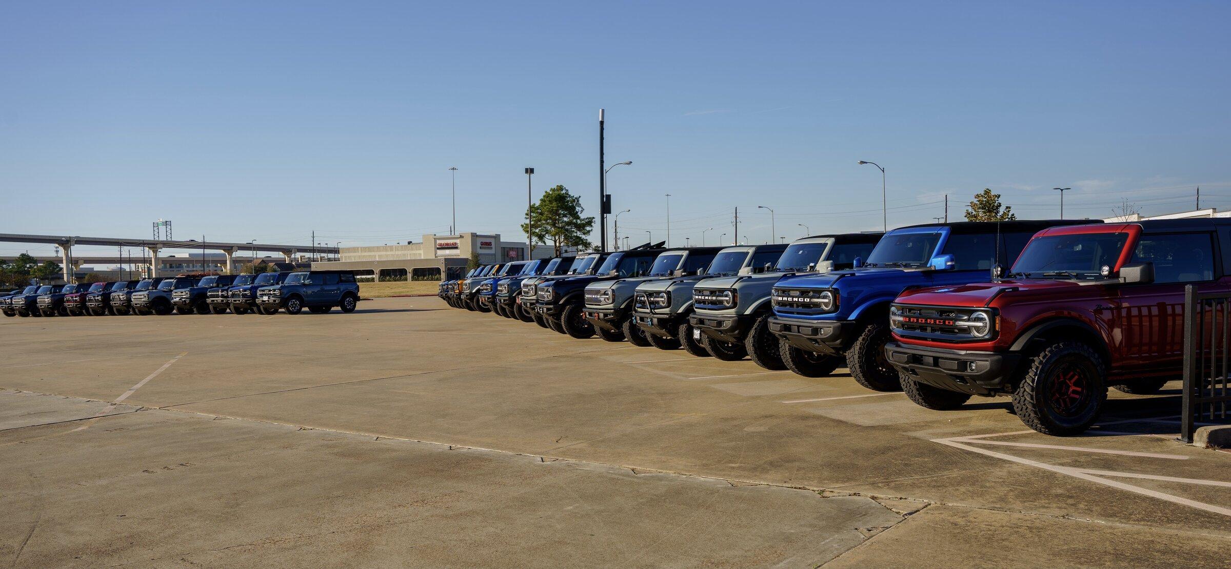 Ford Bronco Houston area meet sees 31 Broncos turn out! 49E83ED4-7B69-4788-829A-9F3C39F008C1