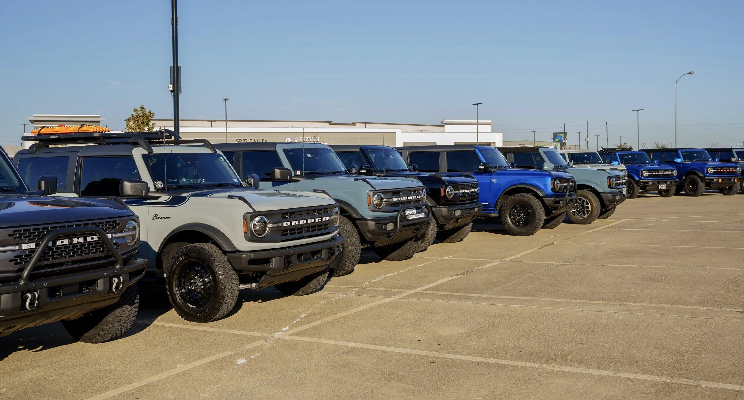 Ford Bronco Houston area meet sees 31 Broncos turn out! 496C514E-B458-405A-B070-314B6B1A6B55