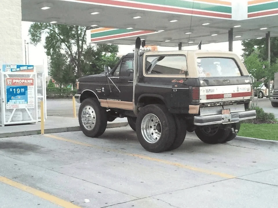 Ford Bronco 🛠 1/3/22 Build Week Group 1642957837671