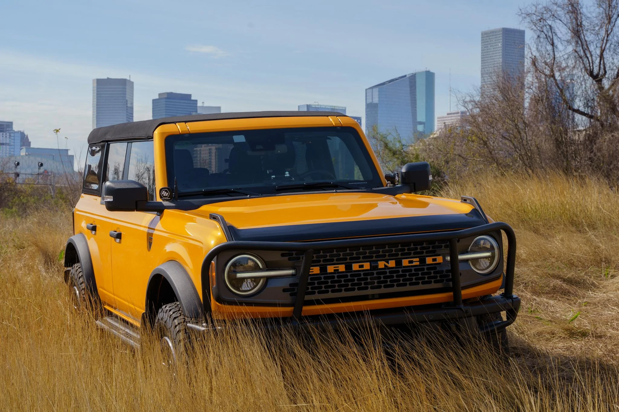 Ford Bronco CYBER ORANGE Bronco Club 1F5C486E-7624-42EA-A9FF-146108EC6CBD