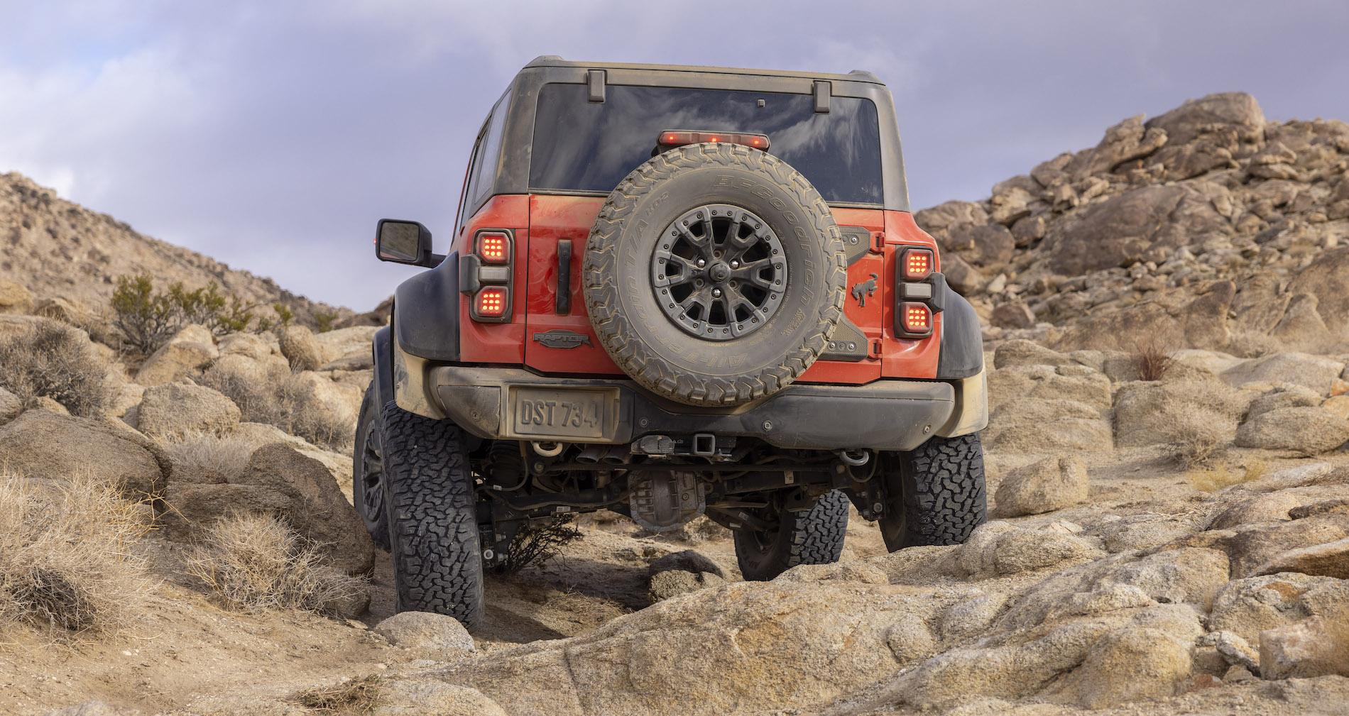 Ford Bronco 🦖 2022 Bronco Raptor Official Reveal! Specs | Info | Wallpaper | Photos | Videos 2022 Ford Bronco Raptor_05