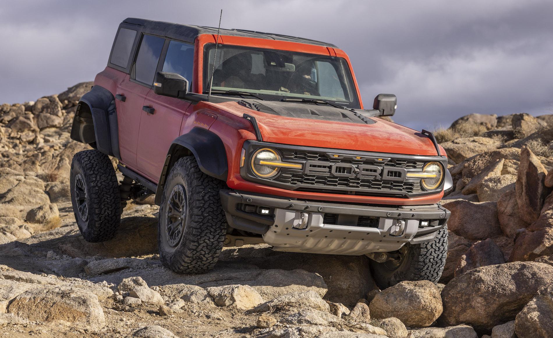 Ford Bronco 🦖 2022 Bronco Raptor Official Reveal! Specs | Info | Wallpaper | Photos | Videos 2022 Ford Bronco Raptor_06