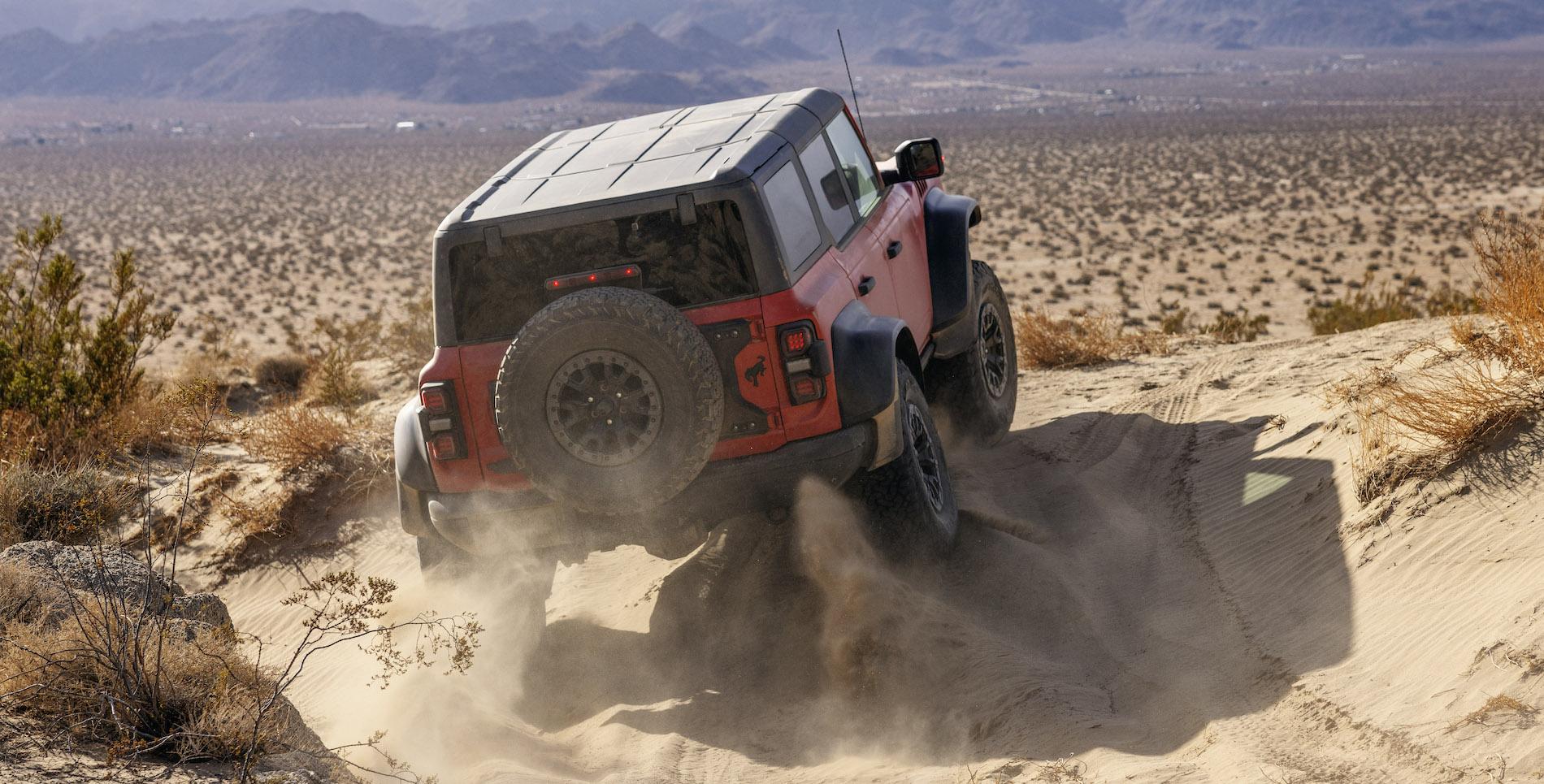 Ford Bronco 🦖 2022 Bronco Raptor Official Reveal! Specs | Info | Wallpaper | Photos | Videos 2022 Ford Bronco Raptor_08