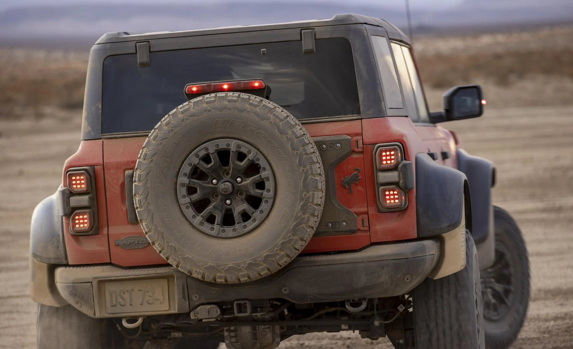 Ford Bronco 🦖 2022 Bronco Raptor Official Reveal! Specs | Info | Wallpaper | Photos | Videos 2022 Ford Bronco Raptor_14