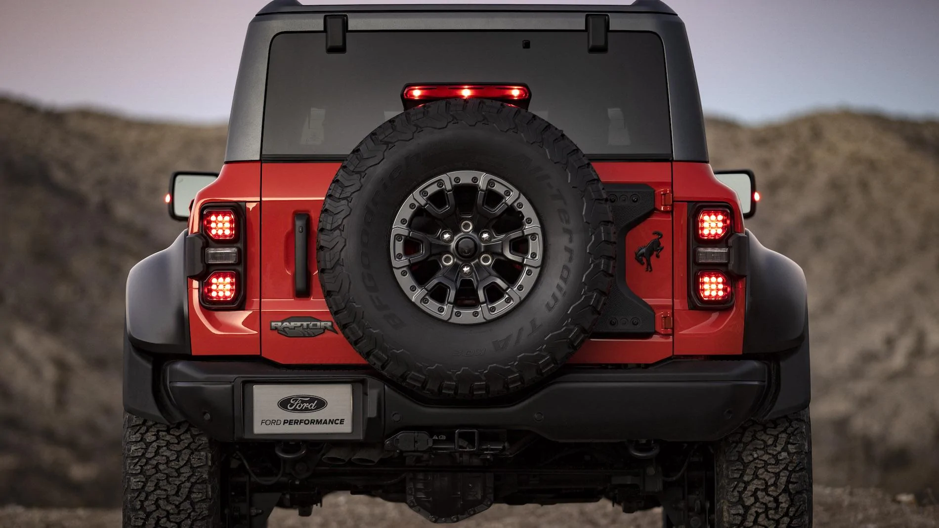 Ford Bronco 🦖 2022 Bronco Raptor Official Reveal! Specs | Info | Wallpaper | Photos | Videos 2022 Ford Bronco Raptor_19