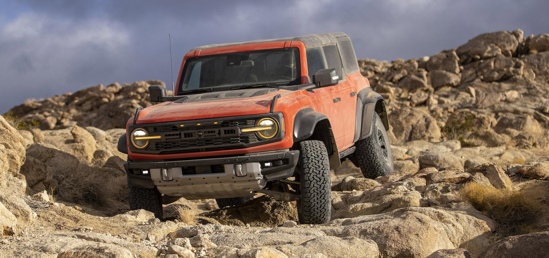 Ford Bronco 🦖 2022 Bronco Raptor Official Reveal! Specs | Info | Wallpaper | Photos | Videos 2022 Ford Bronco Raptor_22