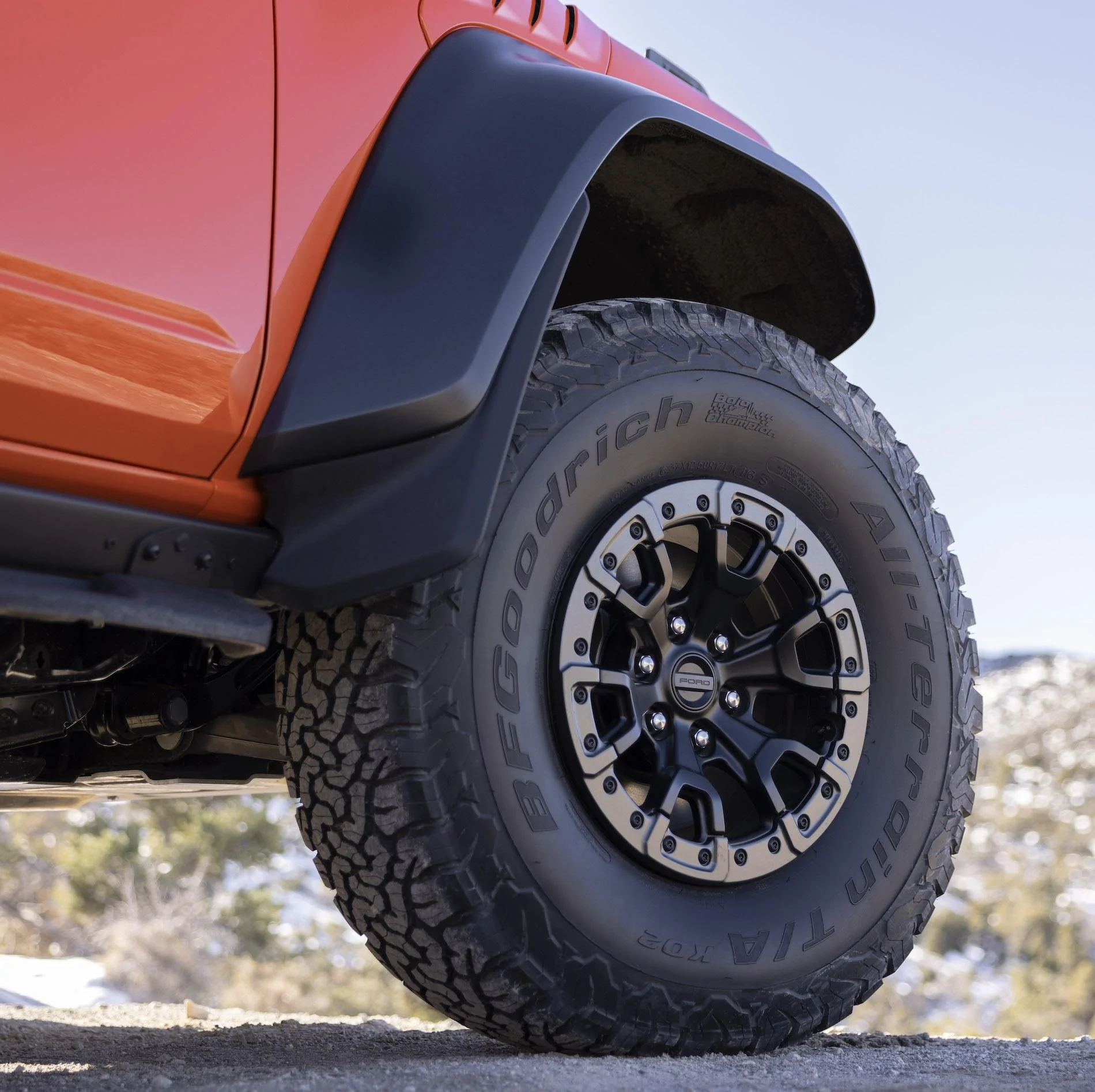 Ford Bronco 🦖 2022 Bronco Raptor Official Reveal! Specs | Info | Wallpaper | Photos | Videos 2022 Ford Bronco Raptor_details_08