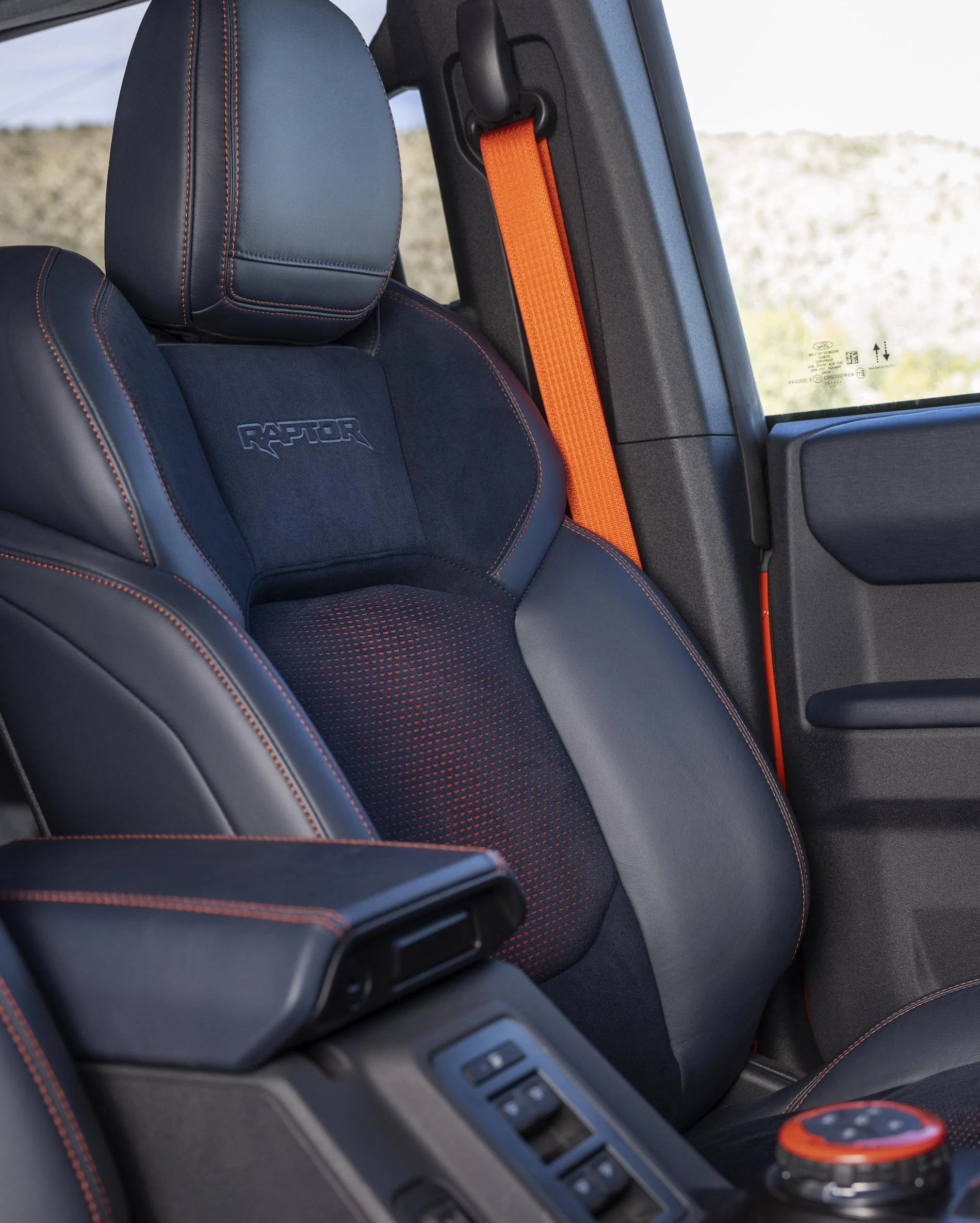 Ford Bronco 🦖 2022 Bronco Raptor Official Reveal! Specs | Info | Wallpaper | Photos | Videos 2022 Ford Bronco Raptor_ Rhapsody Blue_03