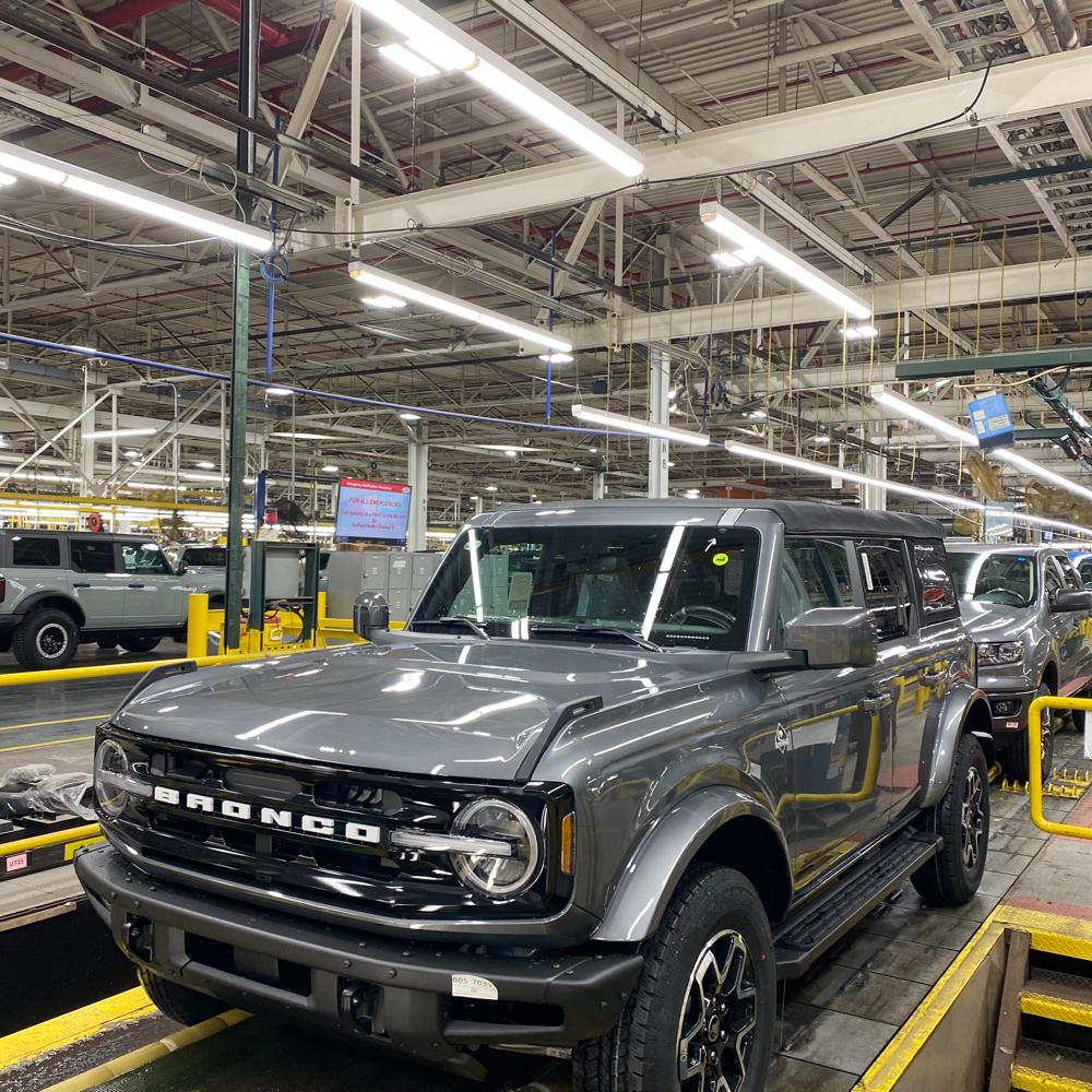 Ford Bronco 🛠 1/3/22 Build Week Group babypic