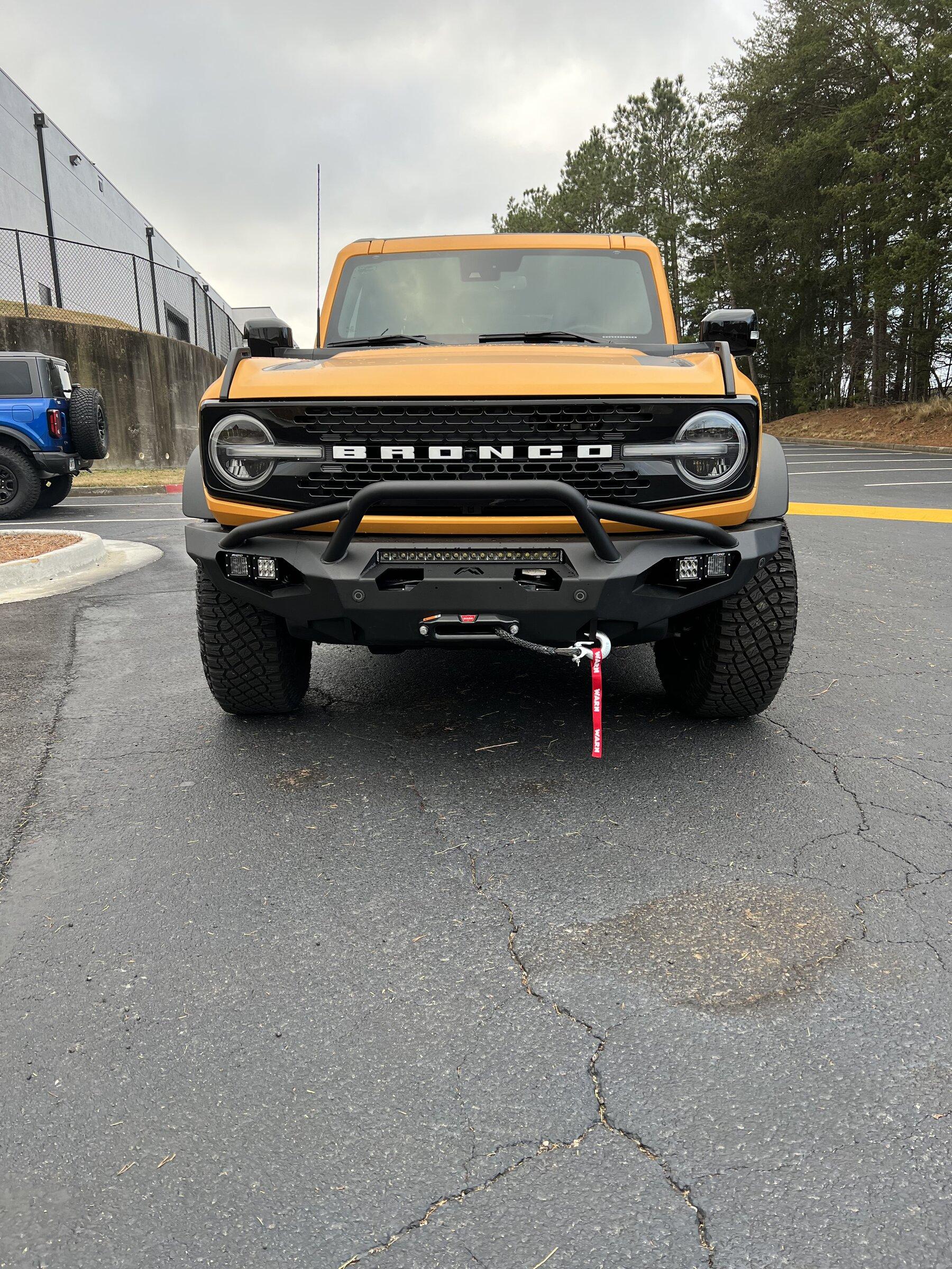 Ford Bronco CYBER ORANGE Bronco Club IMG-4741
