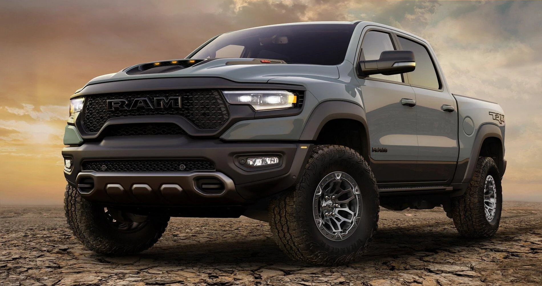 Ford Bronco Ram trying to steal some thunder... 1597701376985