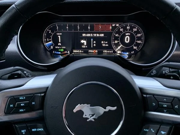 Ford Bronco Instrumentation panel in different trims digital_speedometer