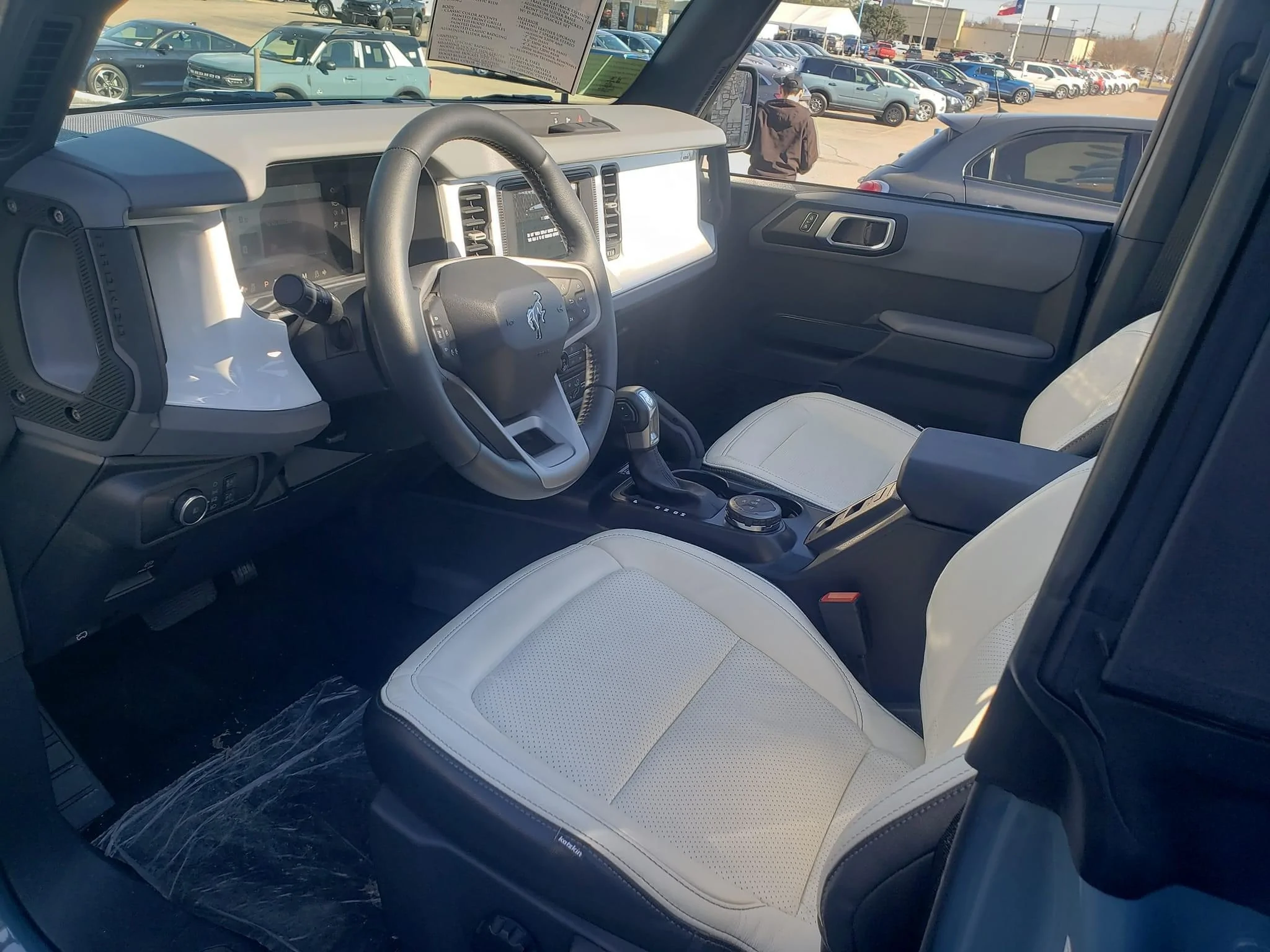 Ford Bronco BaseSquatch versus BD with mid. 7CD01103-57D7-4A3B-B257-F00C775514A5