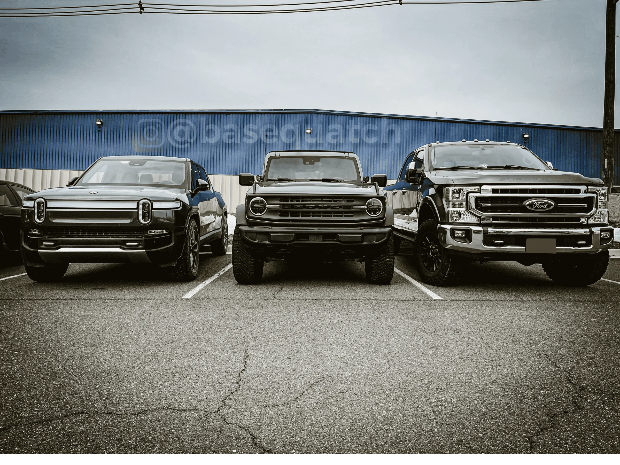 Ford Bronco BaseSquatch versus BD with mid. F9519DDD-6728-49DE-9416-CC1B30148594