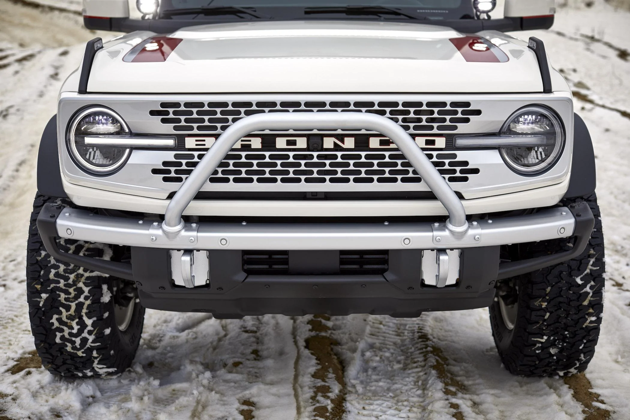 Ford Bronco ✝️ Bronco Pope Francis Center First Edition Revealed and Headed to Charity Auction 2021 Ford Bronco Pope Francis Center-First Edition_05