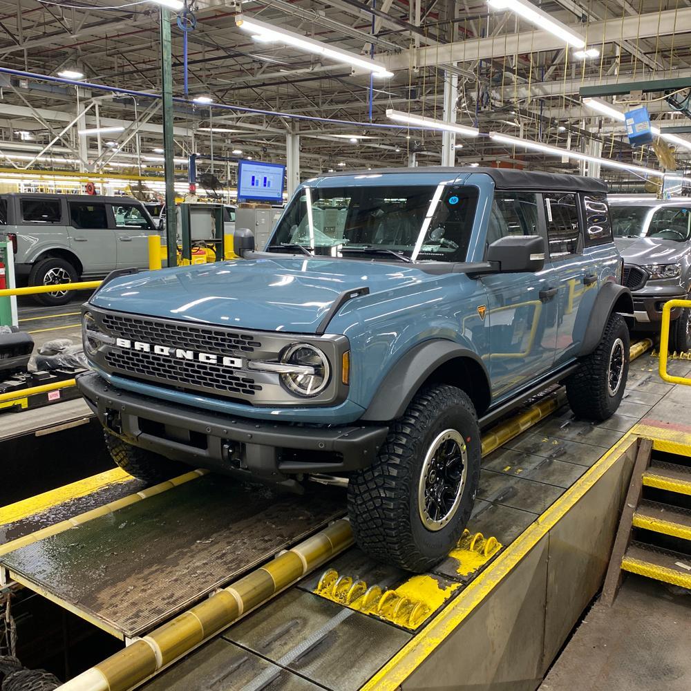 Ford Bronco 🛠 1/3/22 Build Week Group 2022 Bronco Badlands