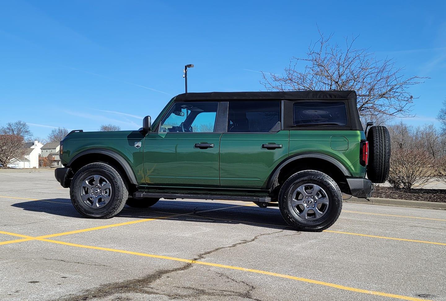 Ford Bronco ERUPTION GREEN Bronco Club 272255015_10224737532178195_2000659535513858580_n