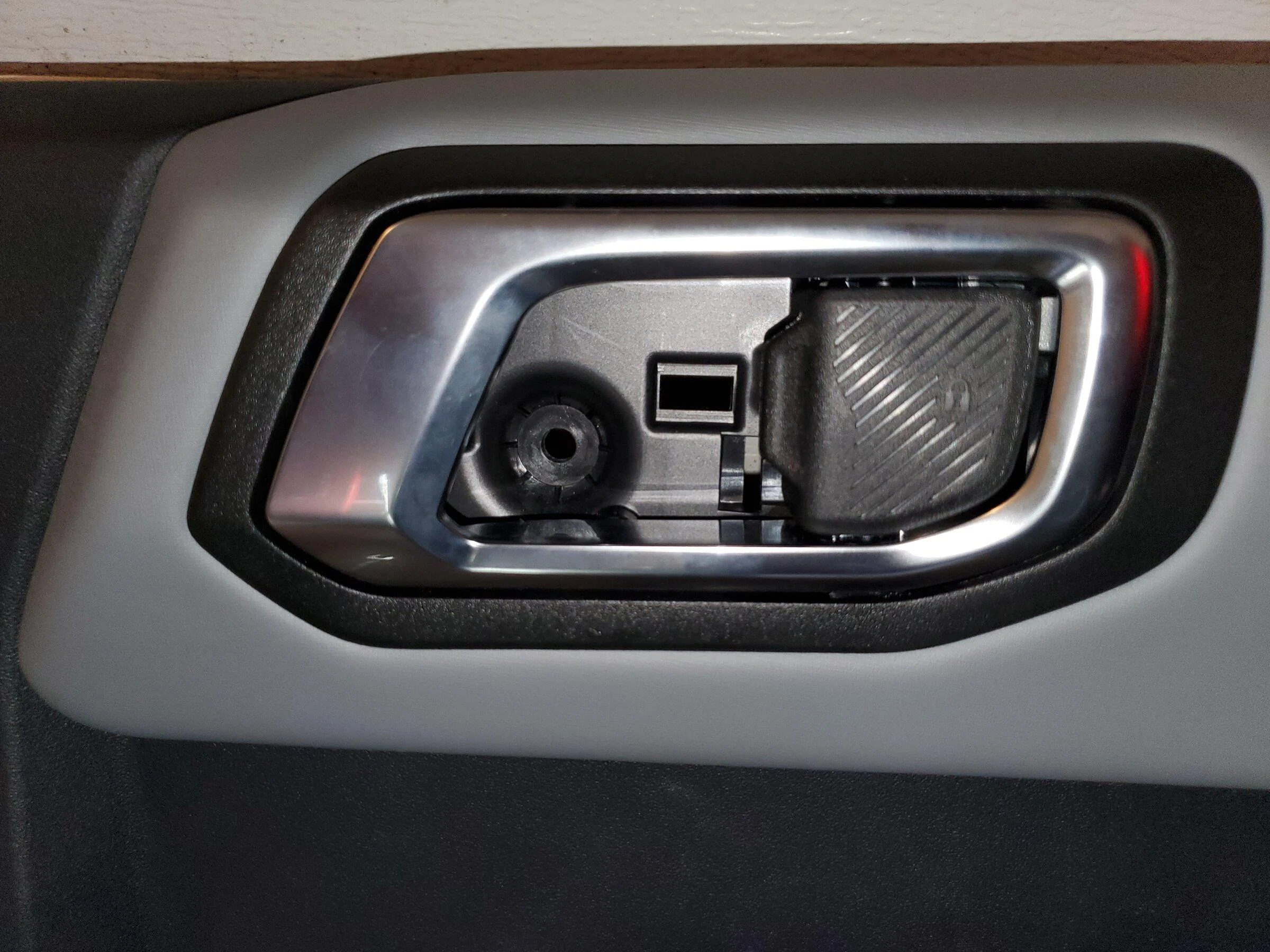 Ford Bronco window getting caught when opening door 20220126_110946