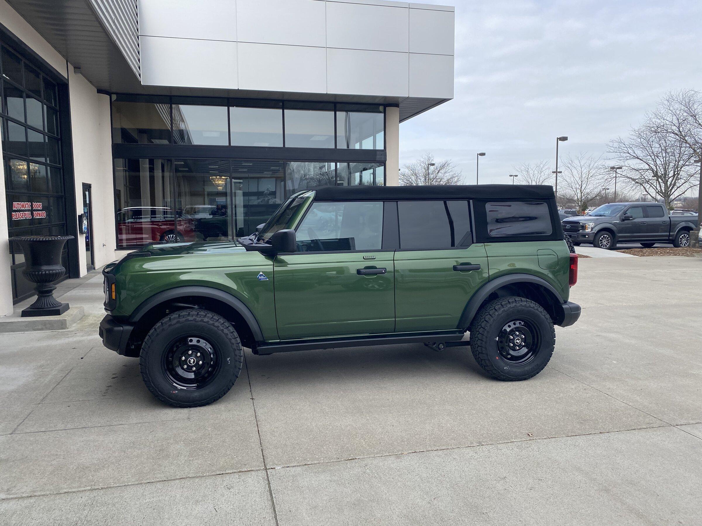 Ford Bronco 🛠 1/3/22 Build Week Group E3D09301-2525-4DA6-9727-220A3C20B61D