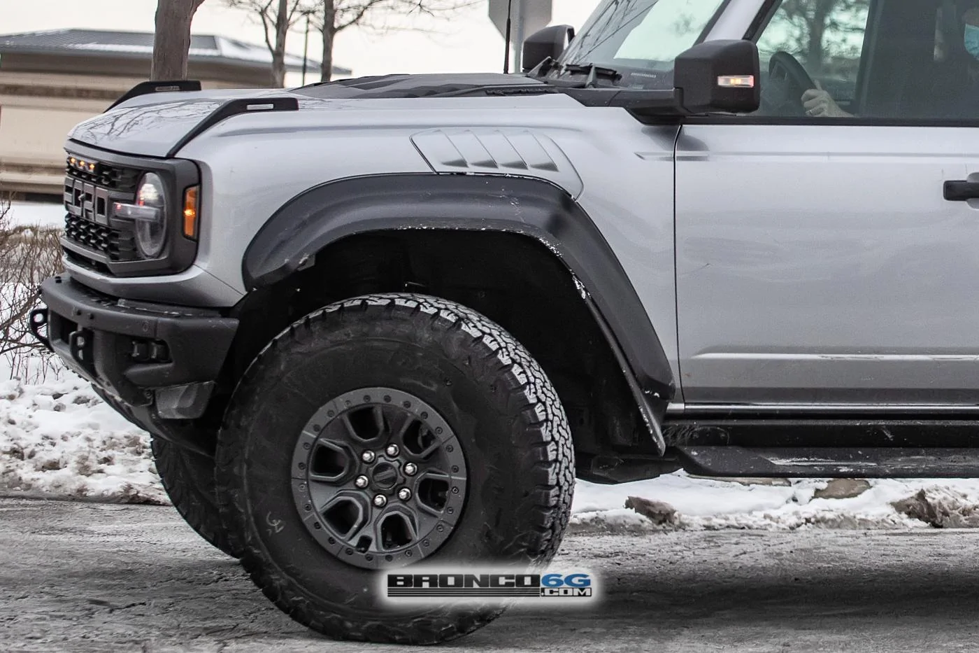 Ford Bronco 📷 Bronco Raptor Spied in Code Orange & Iconic Silver w/ New Interior Accents 2023-bronco-raptor-iconic-silver-spied-4