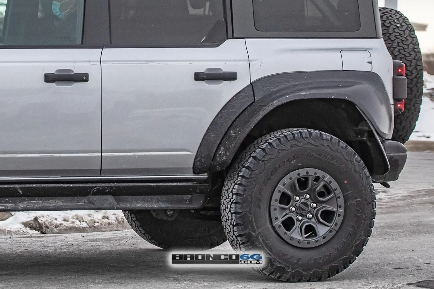 Ford Bronco 📷 Bronco Raptor Spied in Code Orange & Iconic Silver w/ New Interior Accents 2023-bronco-raptor-iconic-silver-spied-5