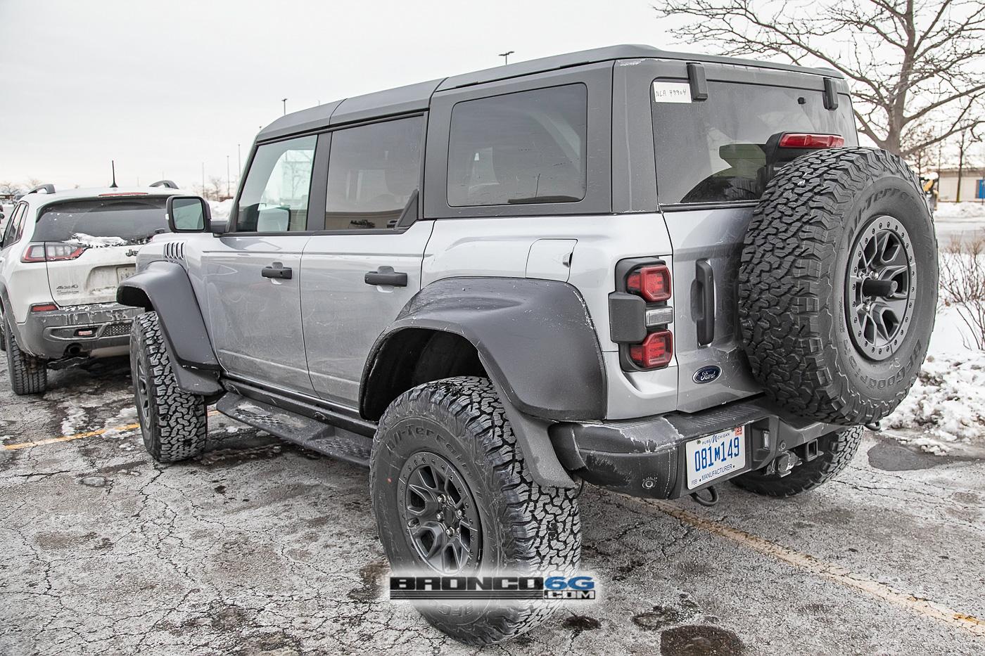 Ford Bronco 📷 Bronco Raptor Spied in Code Orange & Iconic Silver w/ New Interior Accents 2023-bronco-raptor-iconic-silver-spied-7