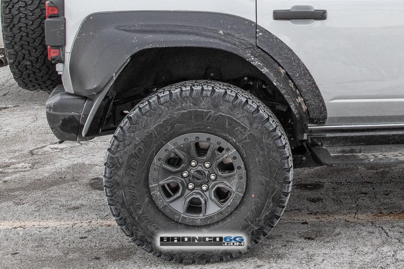 Ford Bronco 📷 Bronco Raptor Spied in Code Orange & Iconic Silver w/ New Interior Accents 2023-bronco-raptor-iconic-silver-spied-15