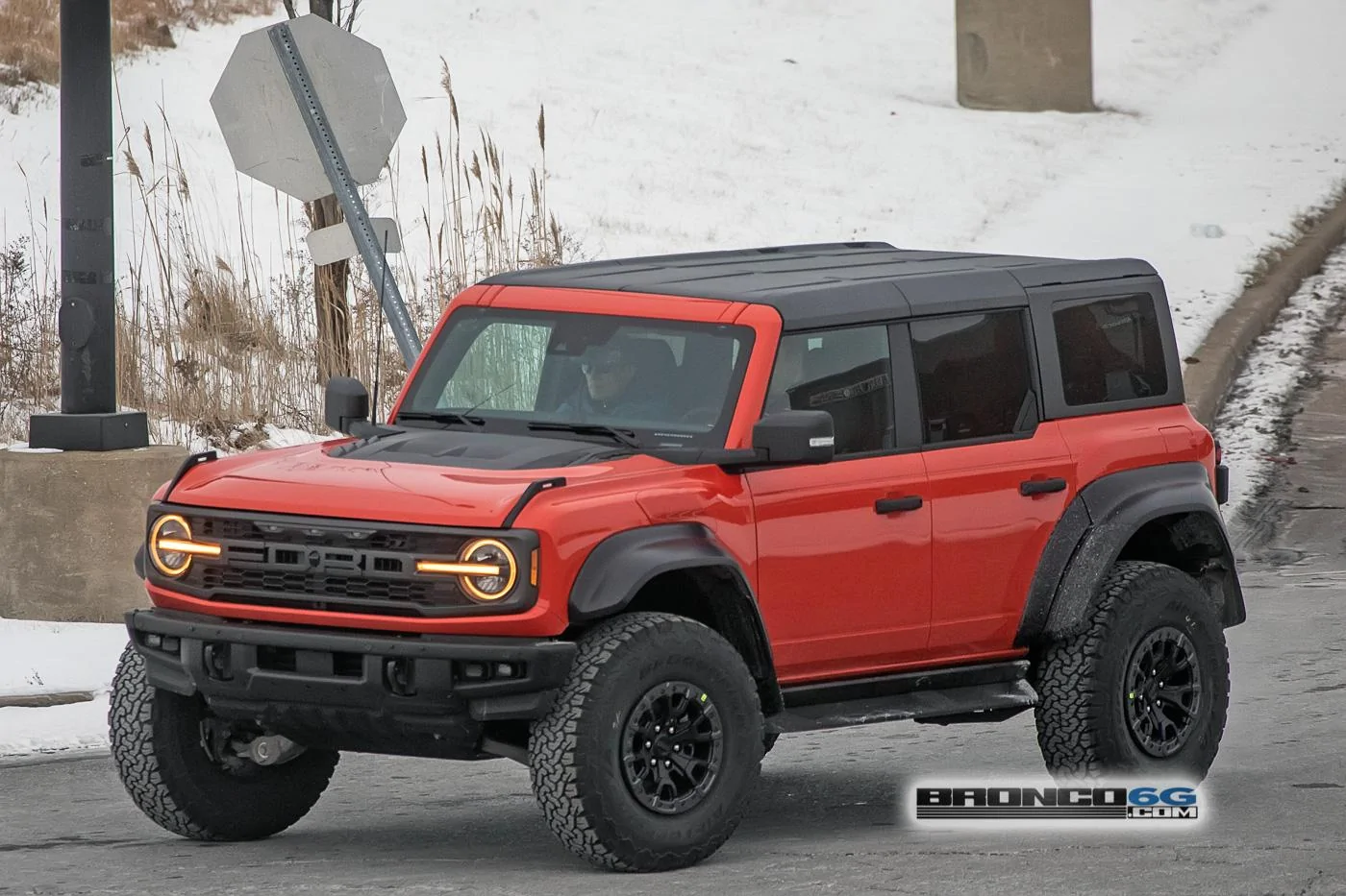 Ford Bronco 📷 Bronco Raptor Spied in Code Orange & Iconic Silver w/ New Interior Accents 2023-bronco-raptor-code-orange-spied-20