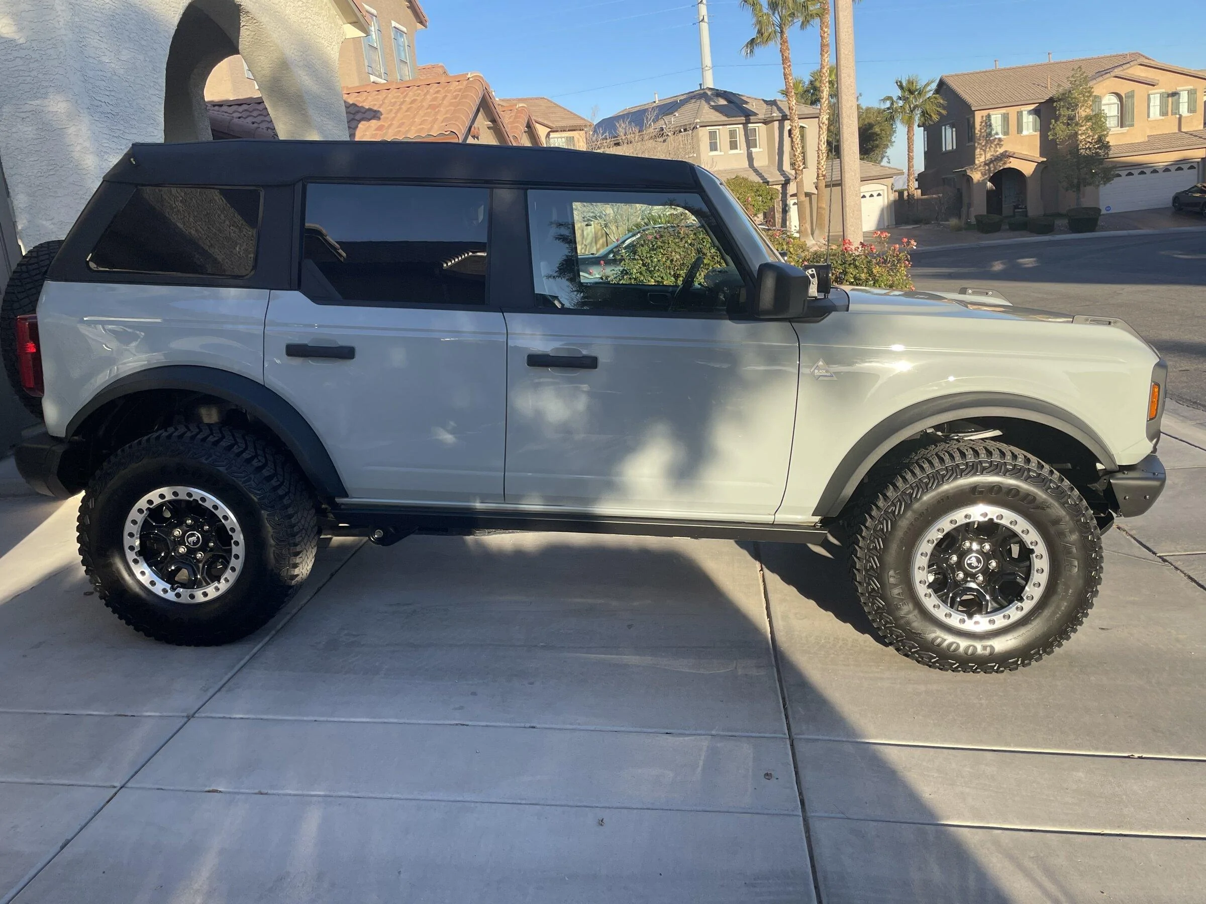 Ford Bronco Show us your installed wheel / tire upgrades here! (Pics) 593944FE-66C7-47CE-A696-7780DAD41C22