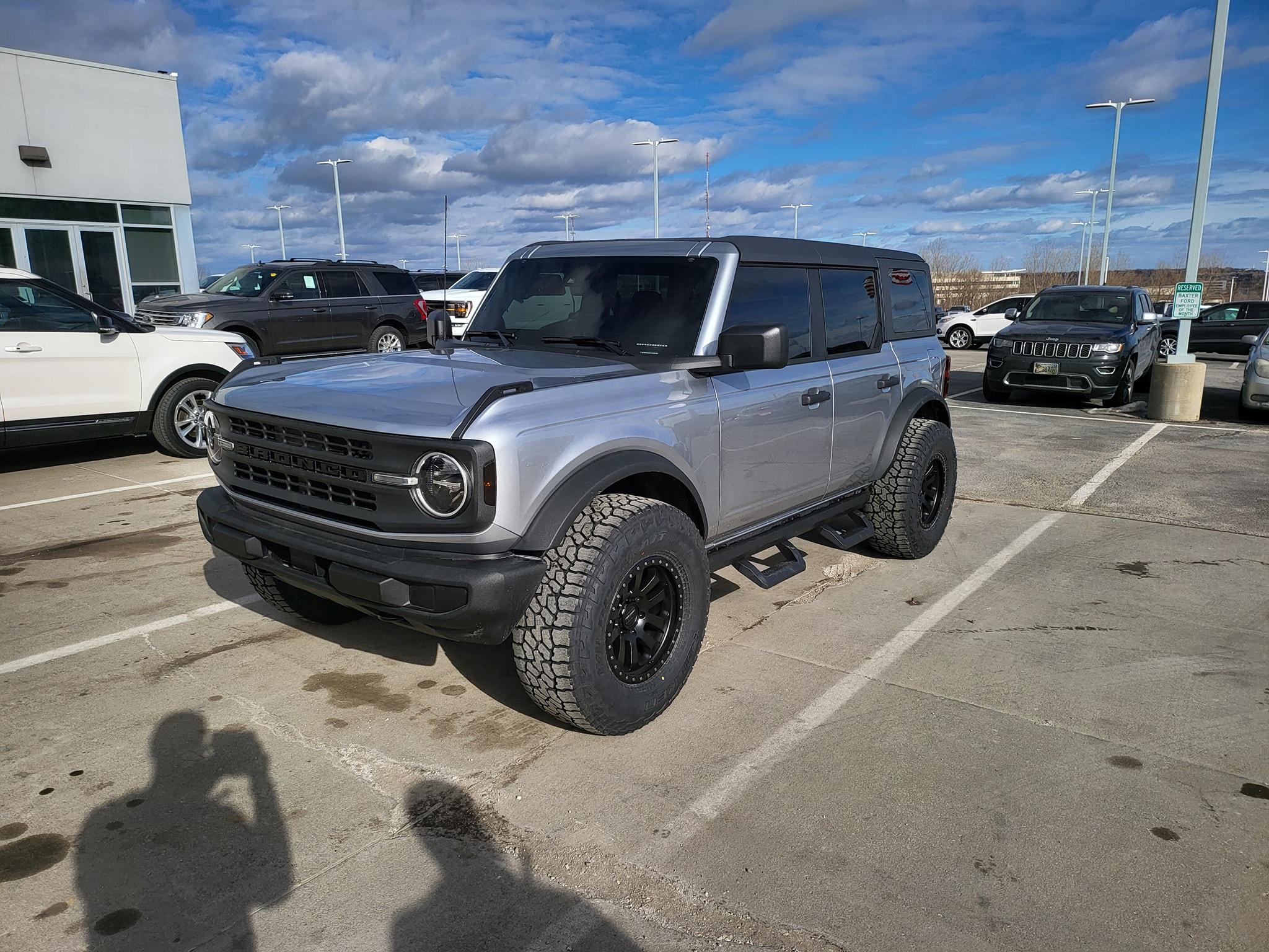 Ford Bronco Base Model Owners: Official Thread 272741477_10223608690518584_8559767646726892414_n