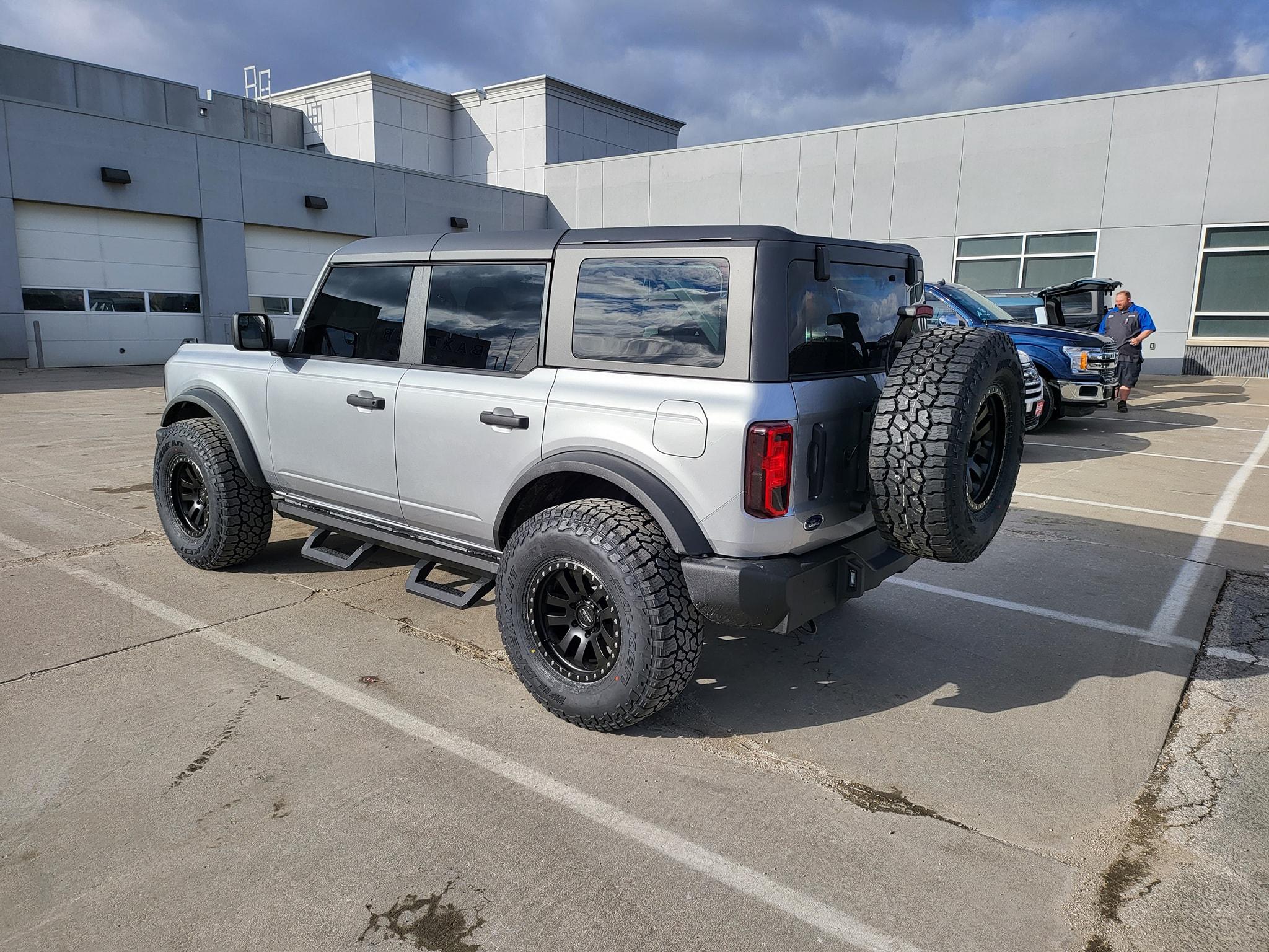 Ford Bronco Base Model Owners: Official Thread 272793936_10223608690678588_2700608679793907338_n