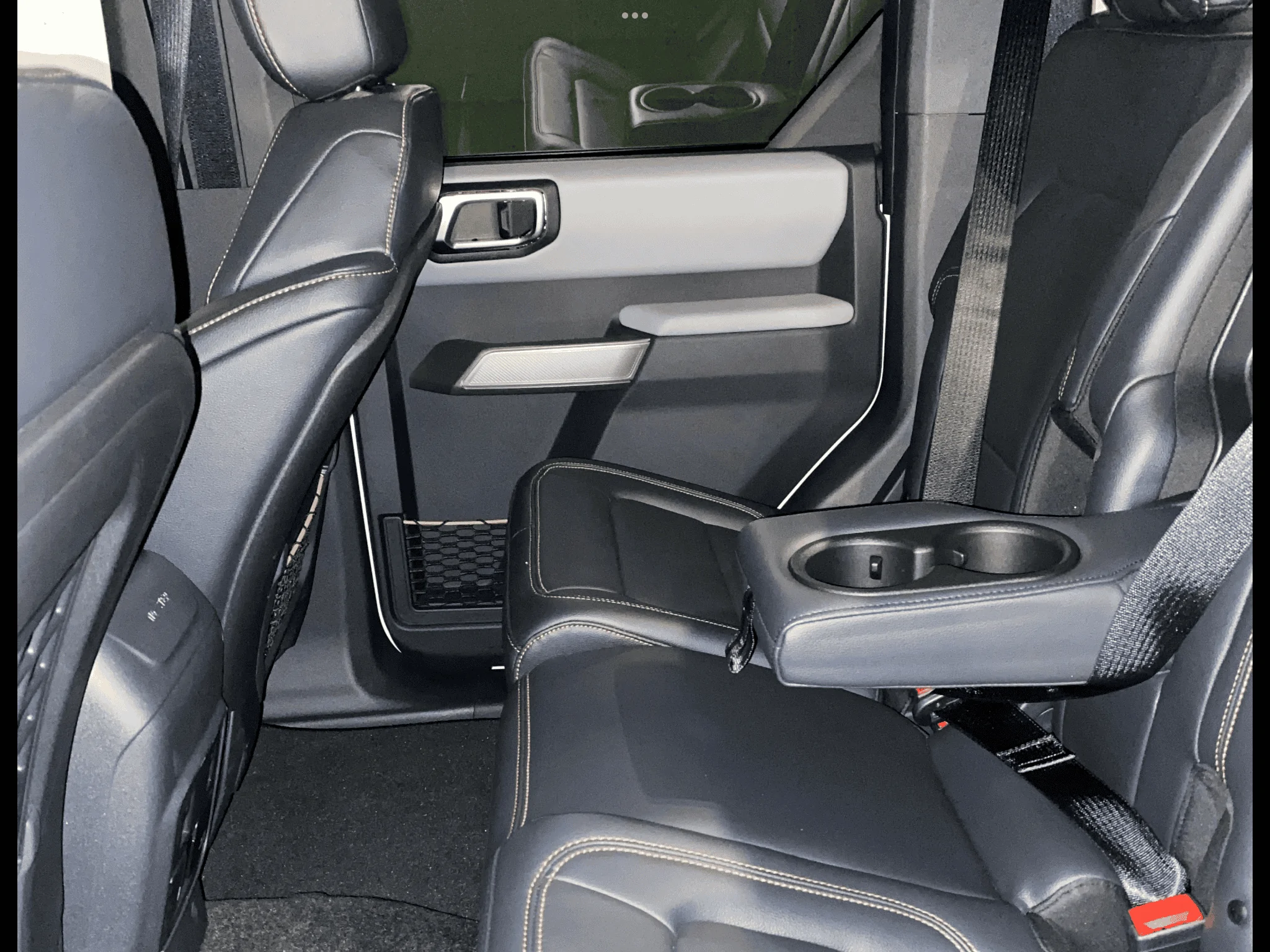 Ford Bronco BL/BD MGV vs Leather B52D4A7B-4622-4346-98D5-BB01C2F4CBF2
