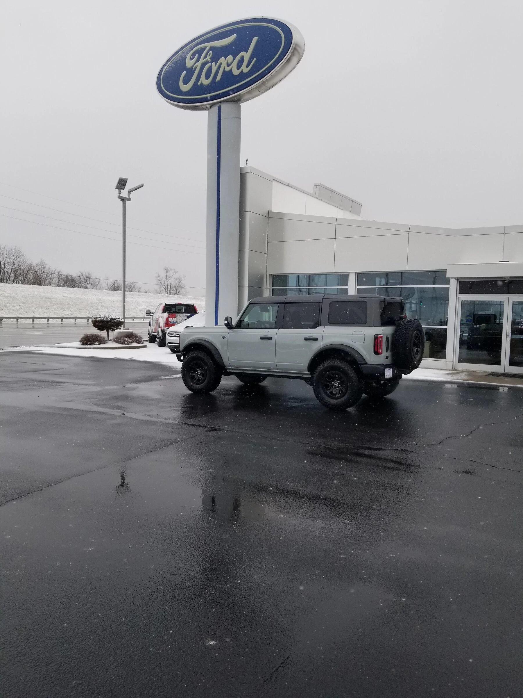 Ford Bronco 🛠 1/3/22 Build Week Group 20220128_135150