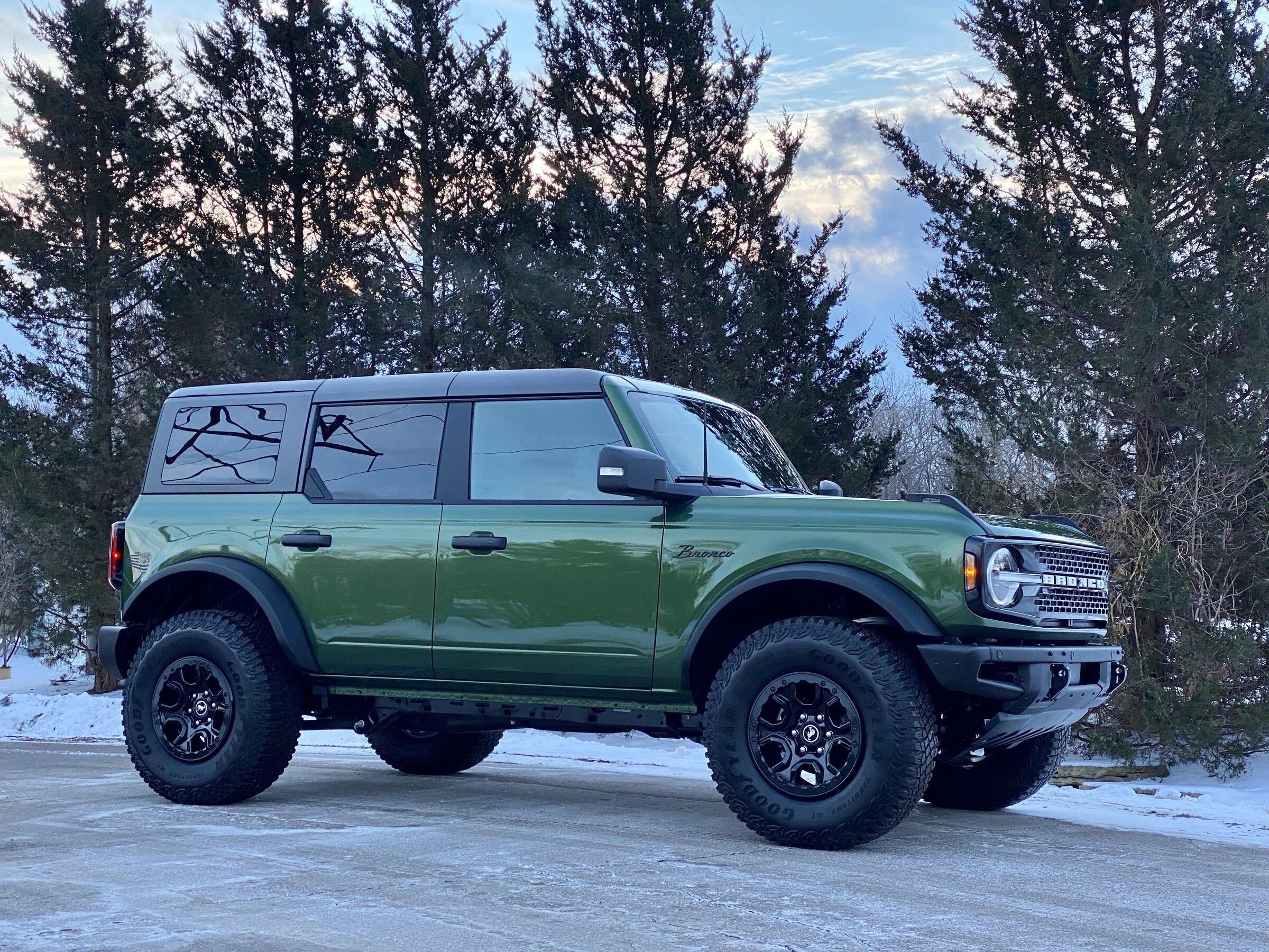 Ford Bronco ERUPTION GREEN Bronco Club 0AED55ED-3CB7-47D5-A83D-E5320F9D7A4E