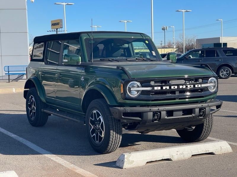 Ford Bronco ERUPTION GREEN Bronco Club 37026