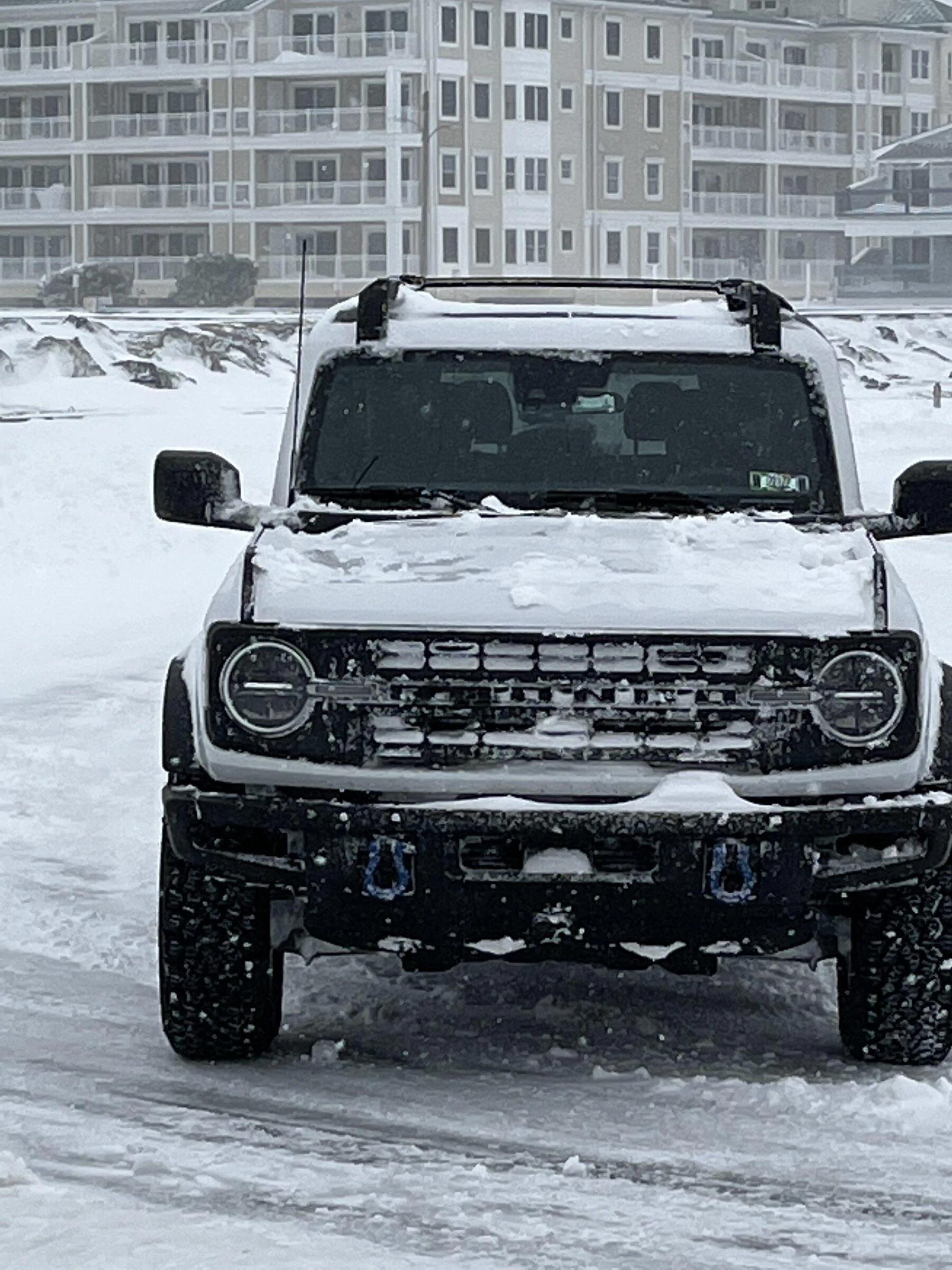 Ford Bronco 22 nor’easter snow storm 885652F2-4046-45D5-9451-8AFC9204B352