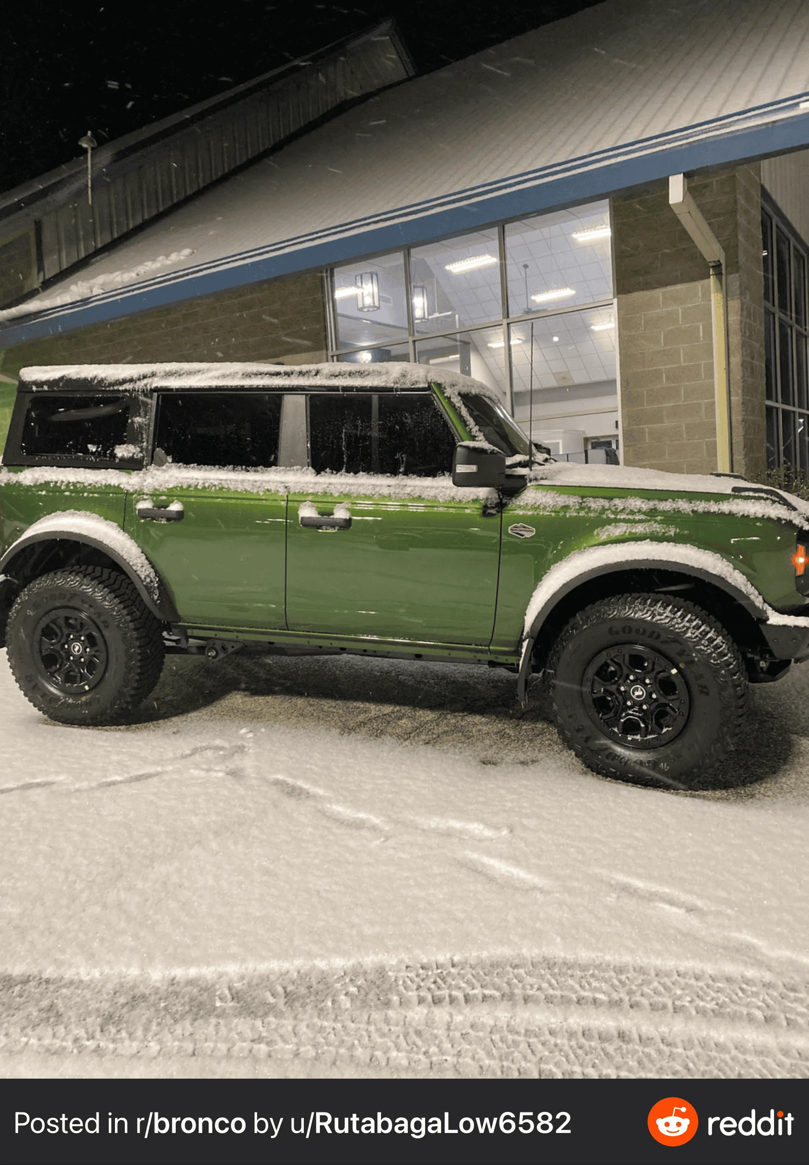 Ford Bronco ERUPTION GREEN Bronco Club 1643491243011