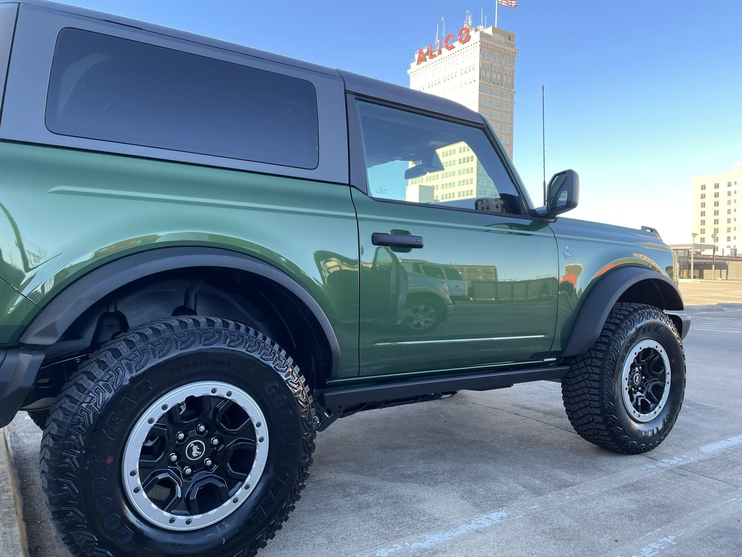 Ford Bronco ERUPTION GREEN Bronco Club AF7B81BE-CA9E-4B5D-A472-5307D8B016B7