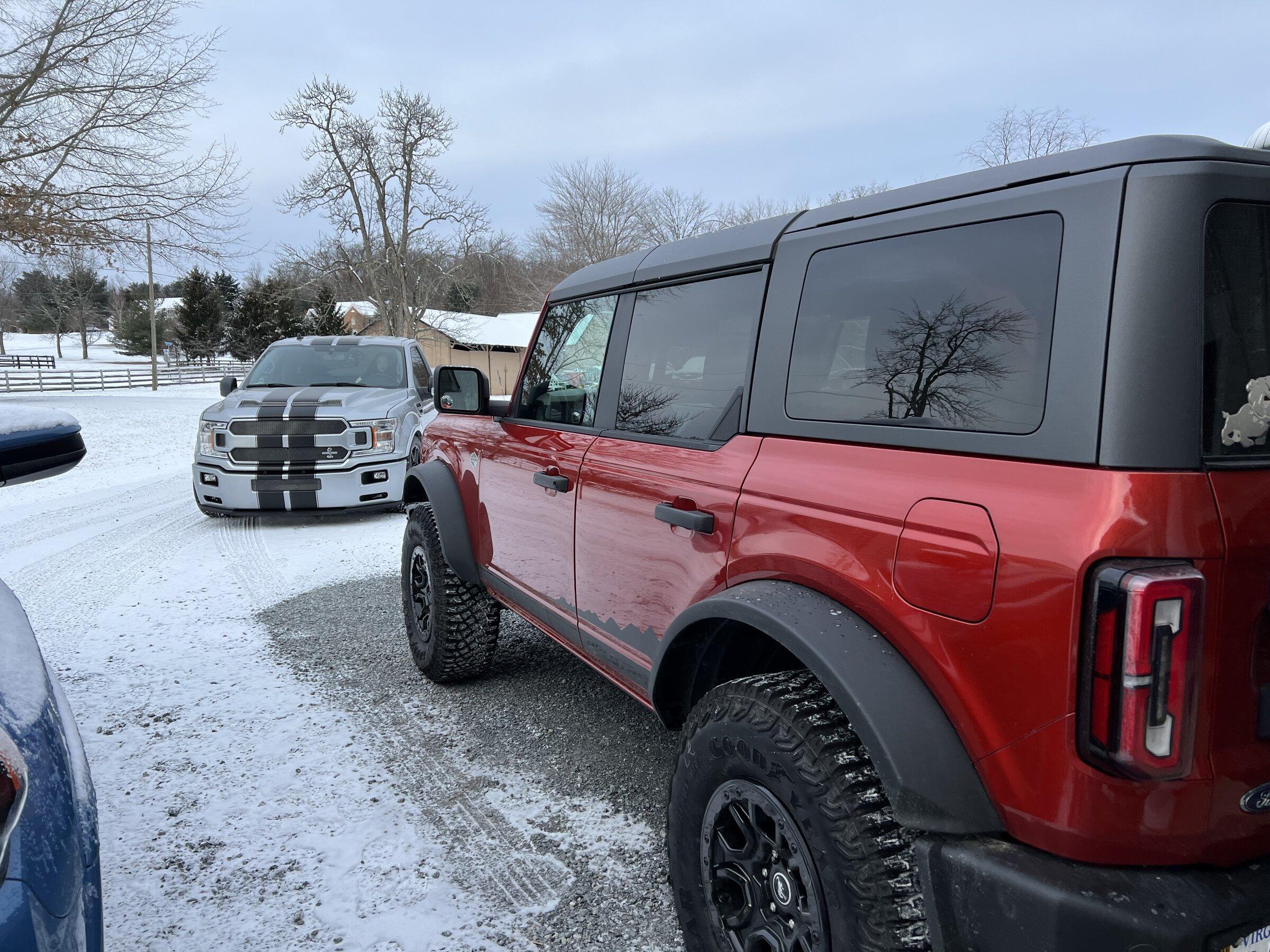 Ford Bronco Bronco vs. Wrangler On-Road & Off-Road - Decisions, Decisions (Everyday Driver comparison review) 091EBD3A-DE19-4404-AF17-FC0D25EA78D3