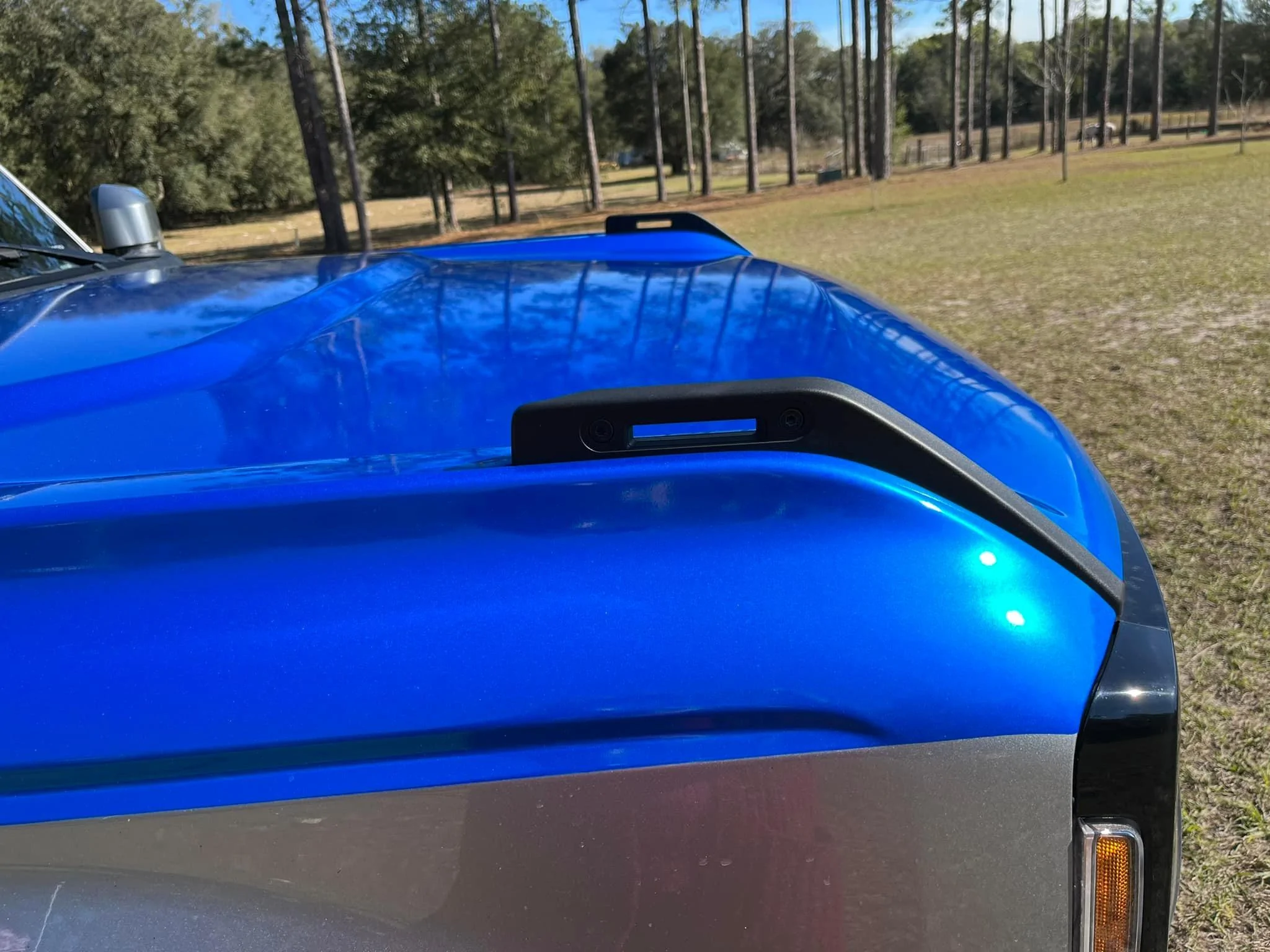 Ford Bronco Outer Banks Retro-Inspired Vinyl Wrap close-up-vinyl-jpg