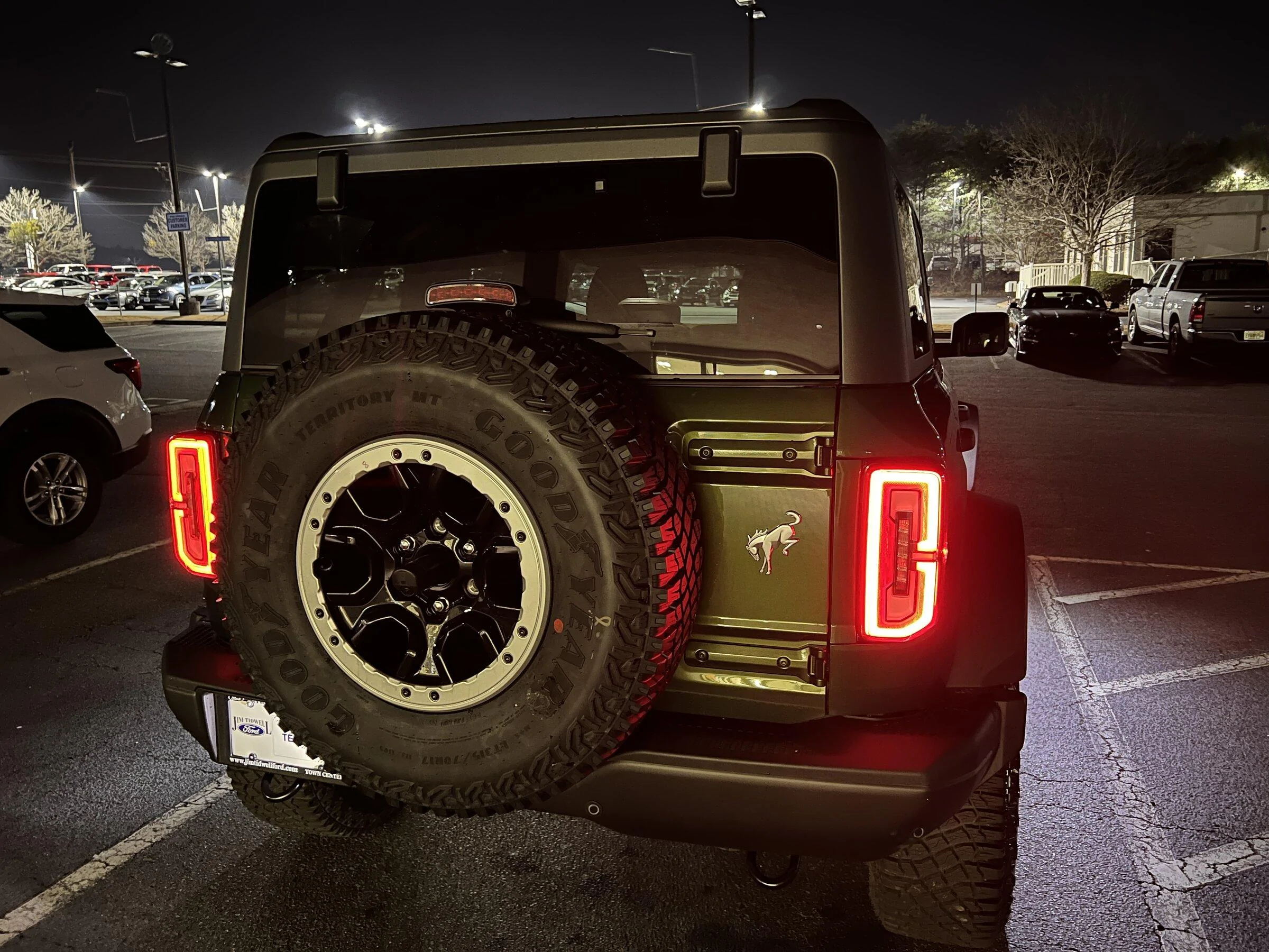 Ford Bronco ERUPTION GREEN Bronco Club 3C19E519-95CE-4D4C-8E10-910644656EDC