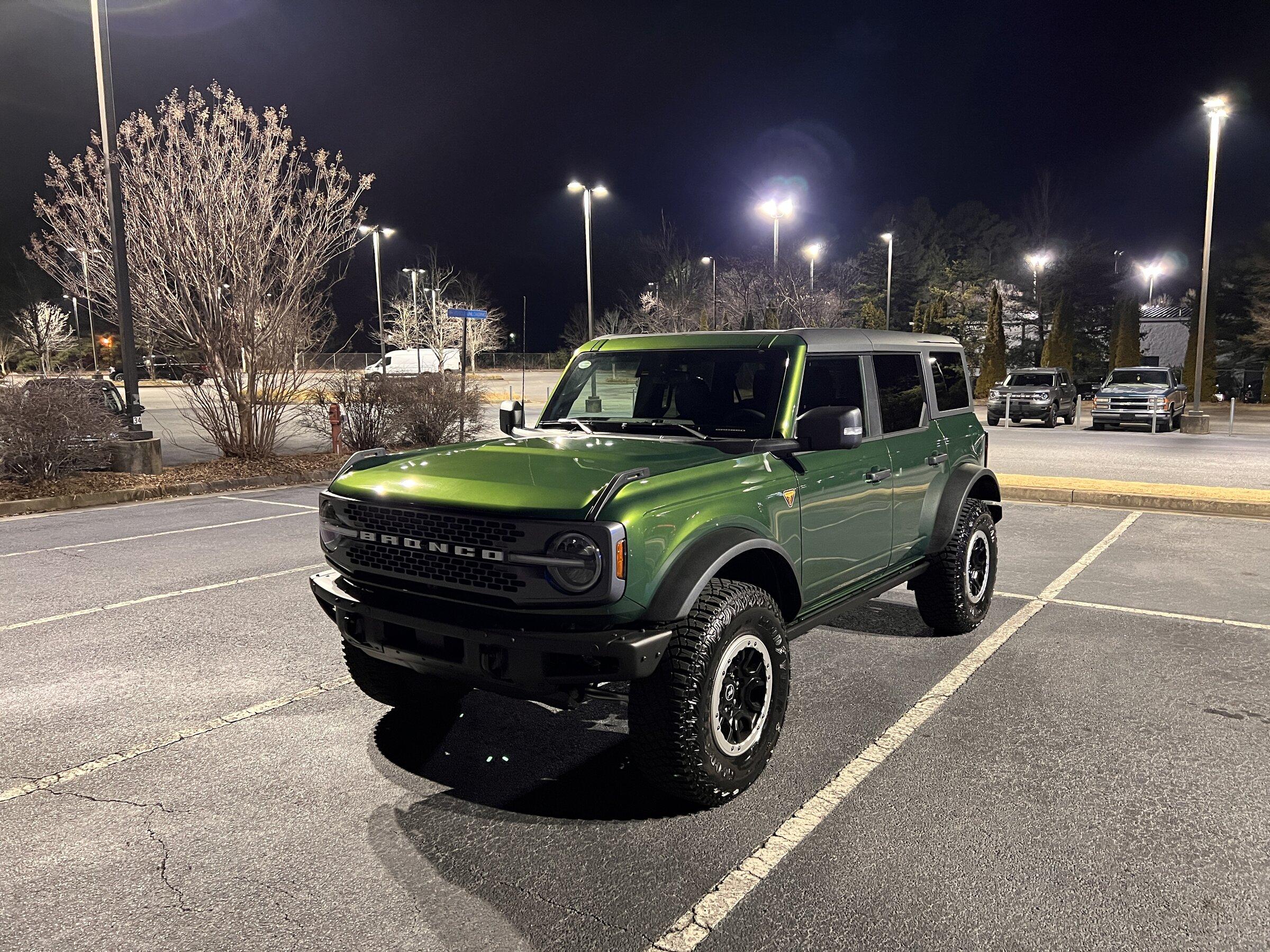 Ford Bronco ERUPTION GREEN Bronco Club 7188FB34-322B-441C-A536-613EA480A881