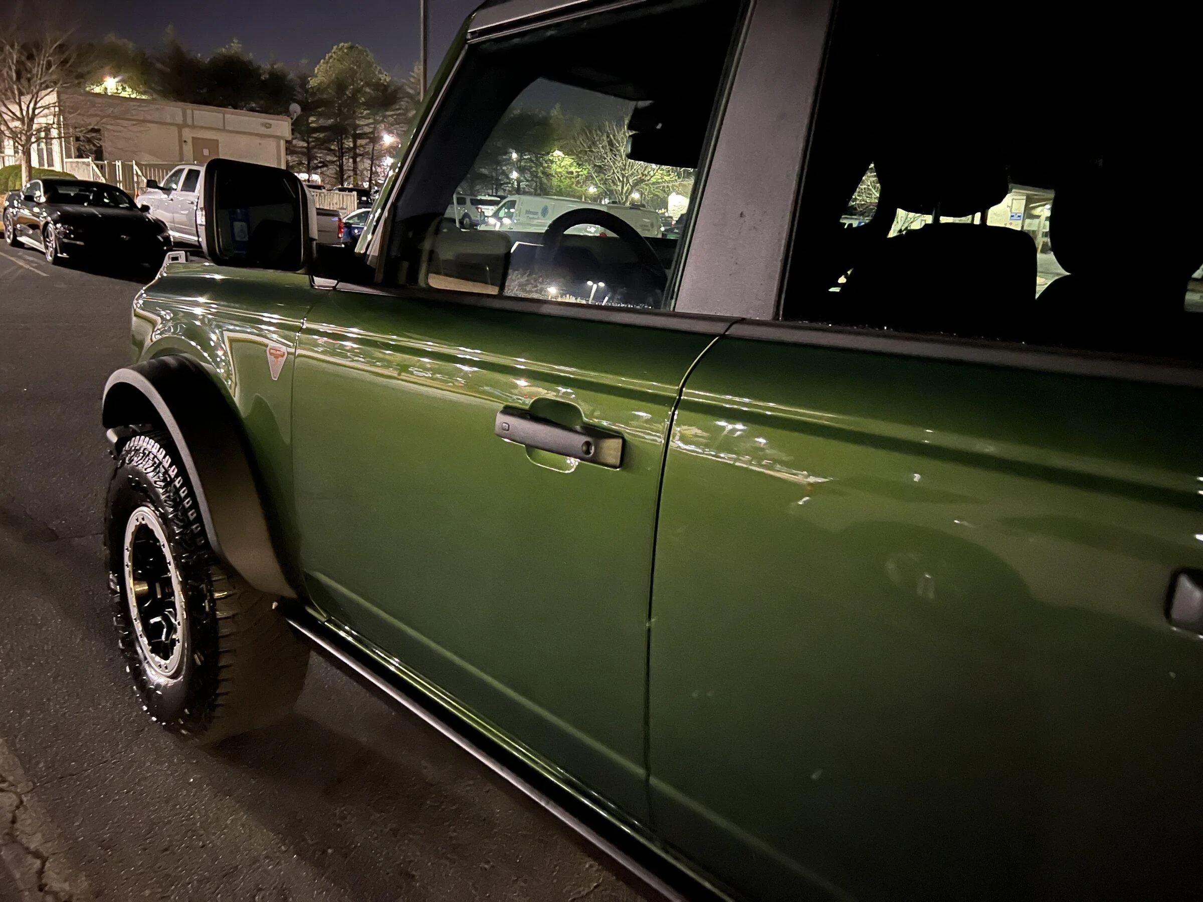 Ford Bronco ERUPTION GREEN Bronco Club 5A1E9F14-88B8-4B6B-A9D5-EFA7AB140060