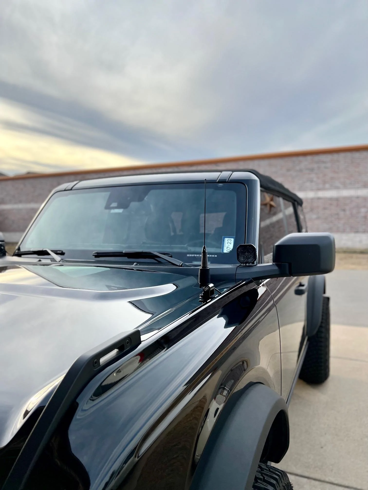 Ford Bronco Radio (GMRS/HAM/CB) Installations DED267B4-0B7B-4F6F-AAC1-D60F0C23A464
