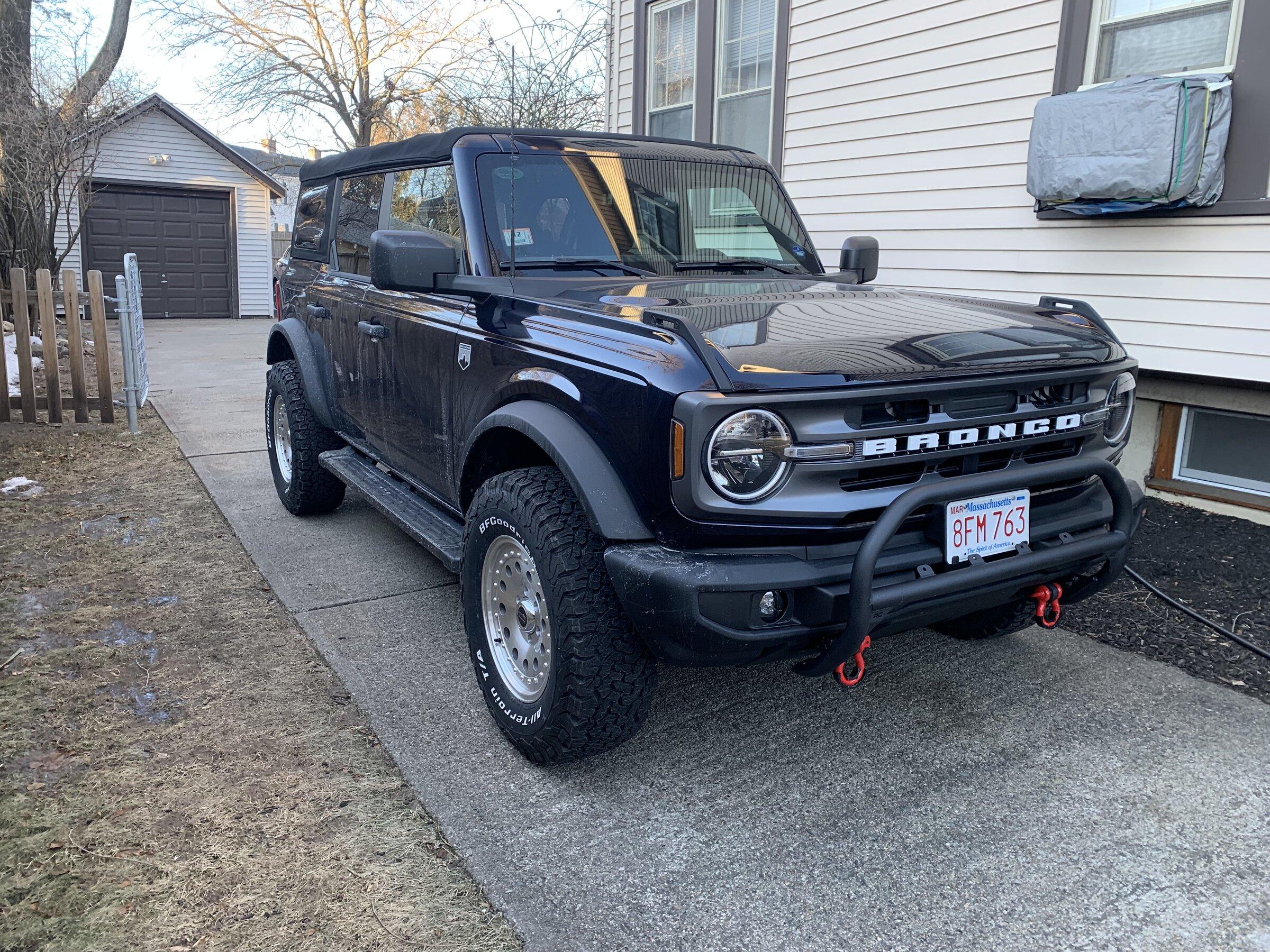 Ford Bronco 0mm offset vs 20mm offset wheels with Sasquatch package/fenders IMG_6399
