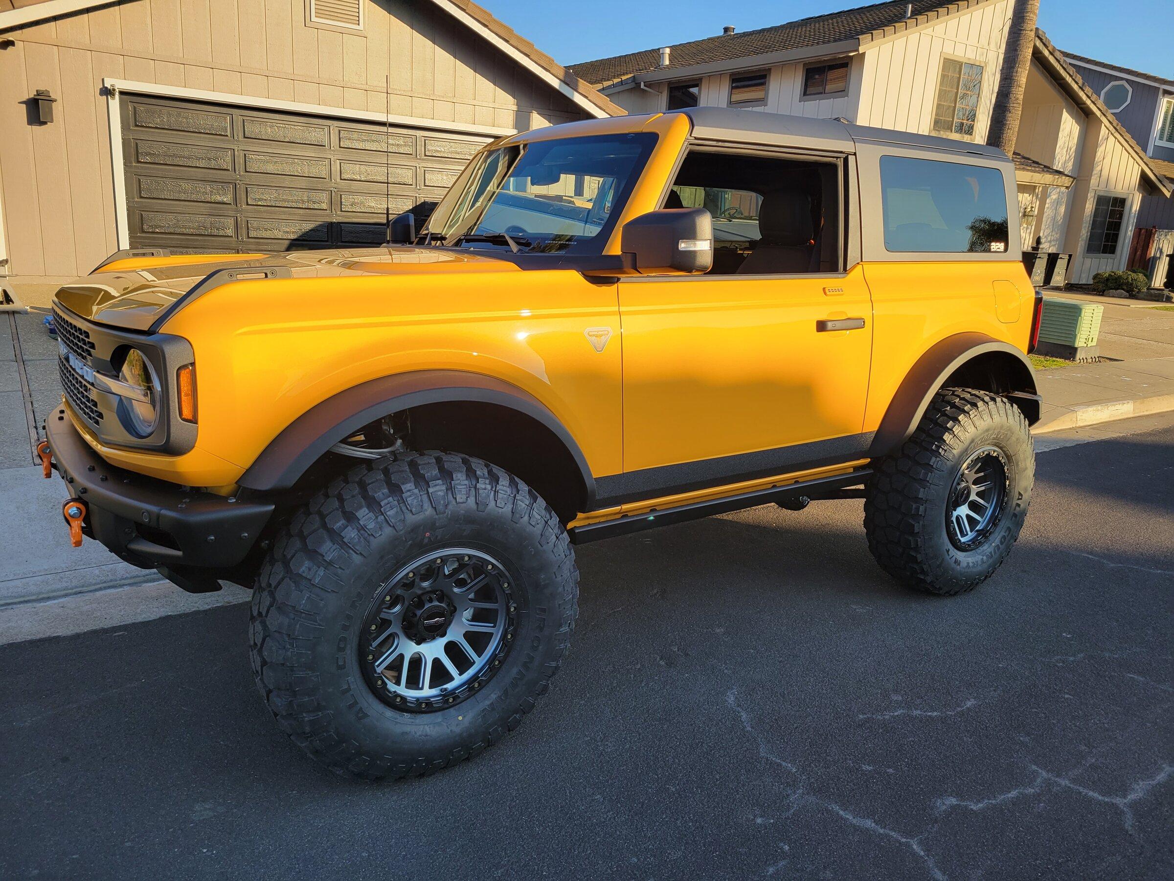 Ford Bronco 2 Door on 37s, RPG lift, Vision wheels 20220130_161132
