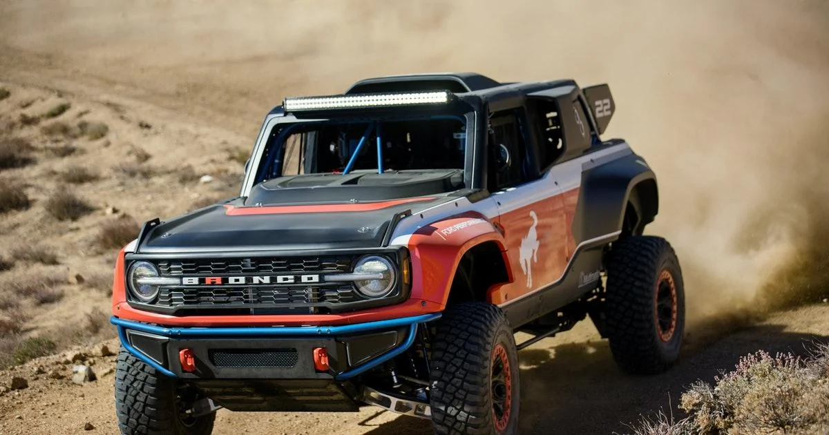 Ford Bronco 2-Door Bronco Raptor Rendered 90619254-D76F-409F-989D-E4DE9790C284
