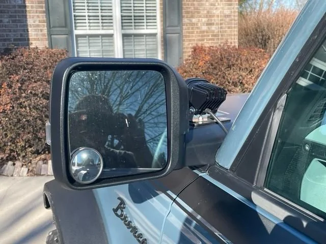 Ford Bronco Does your Bronco have blind-spot mirrors? mirror