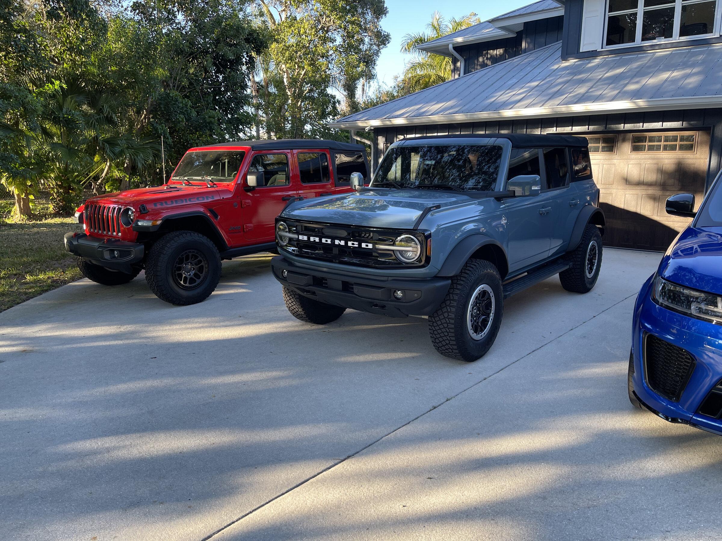 Ford Bronco 4 Door Blues: Bronco vs Wrangler IMG_5943