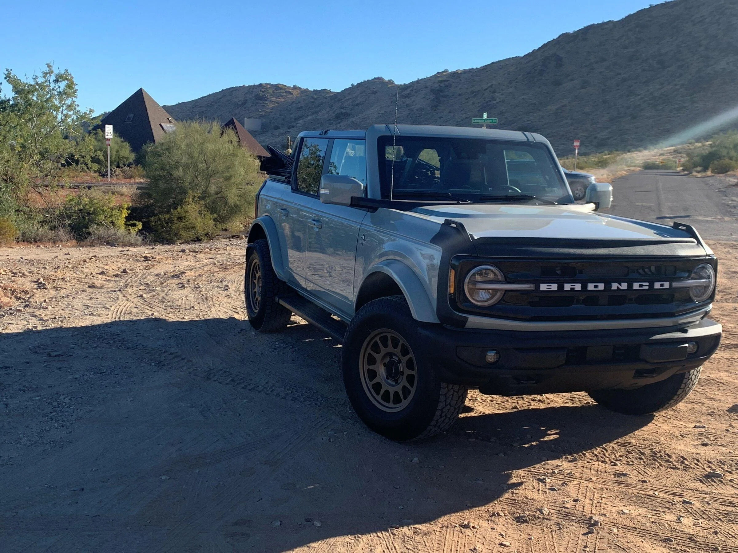 Ford Bronco CACTUS GRAY Bronco Club 5